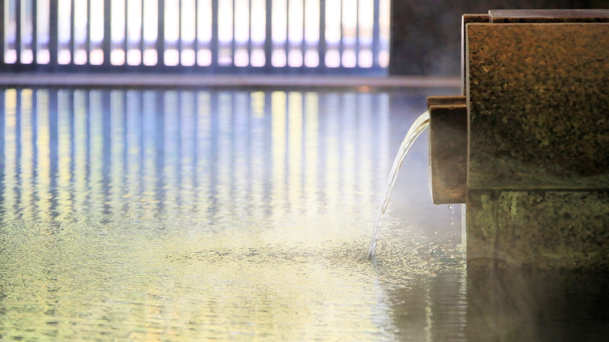 [3rd floor large public bath, Rakusui] Enjoy a blissful moment.