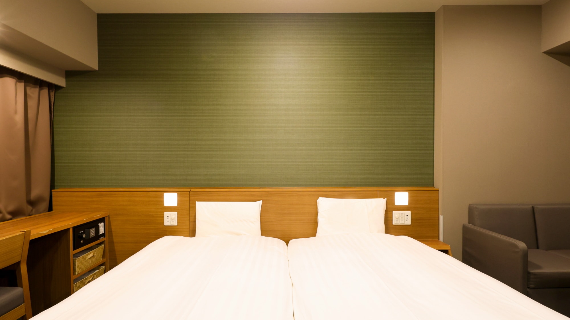 Ph òng Hollywood Twin [Không hút thuốc] (Rộng 100cm x 195cm x 2 giường) 24-26,1 mét vuông