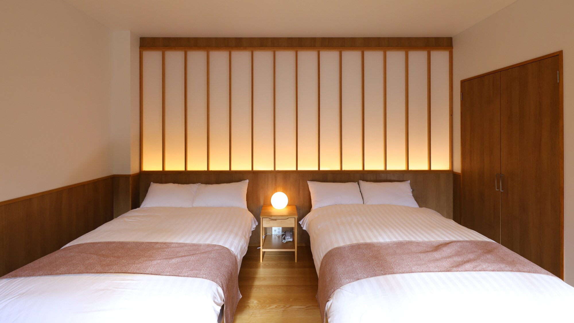 ■ [Special Japanese-Modern Room with Semi-Open-Air Bath] Panoramic View of Mt. Ontake / 55 sq m / Up to 6 people