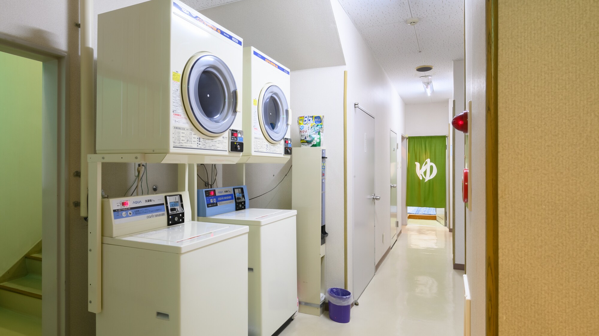 เครื่องซักผ้าหยอดเหรียญ