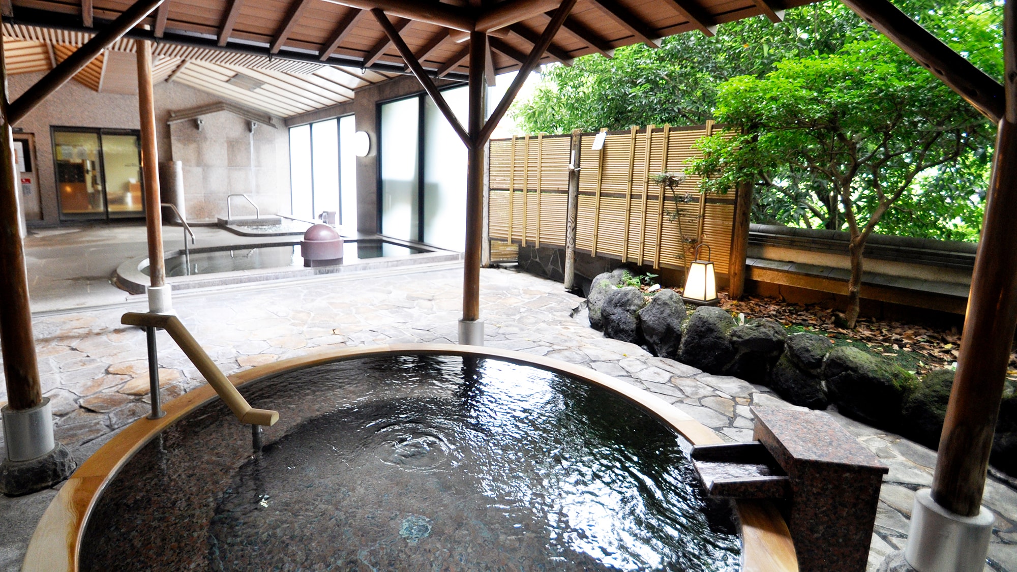 "Open-air bath" Ladies' large communal bath