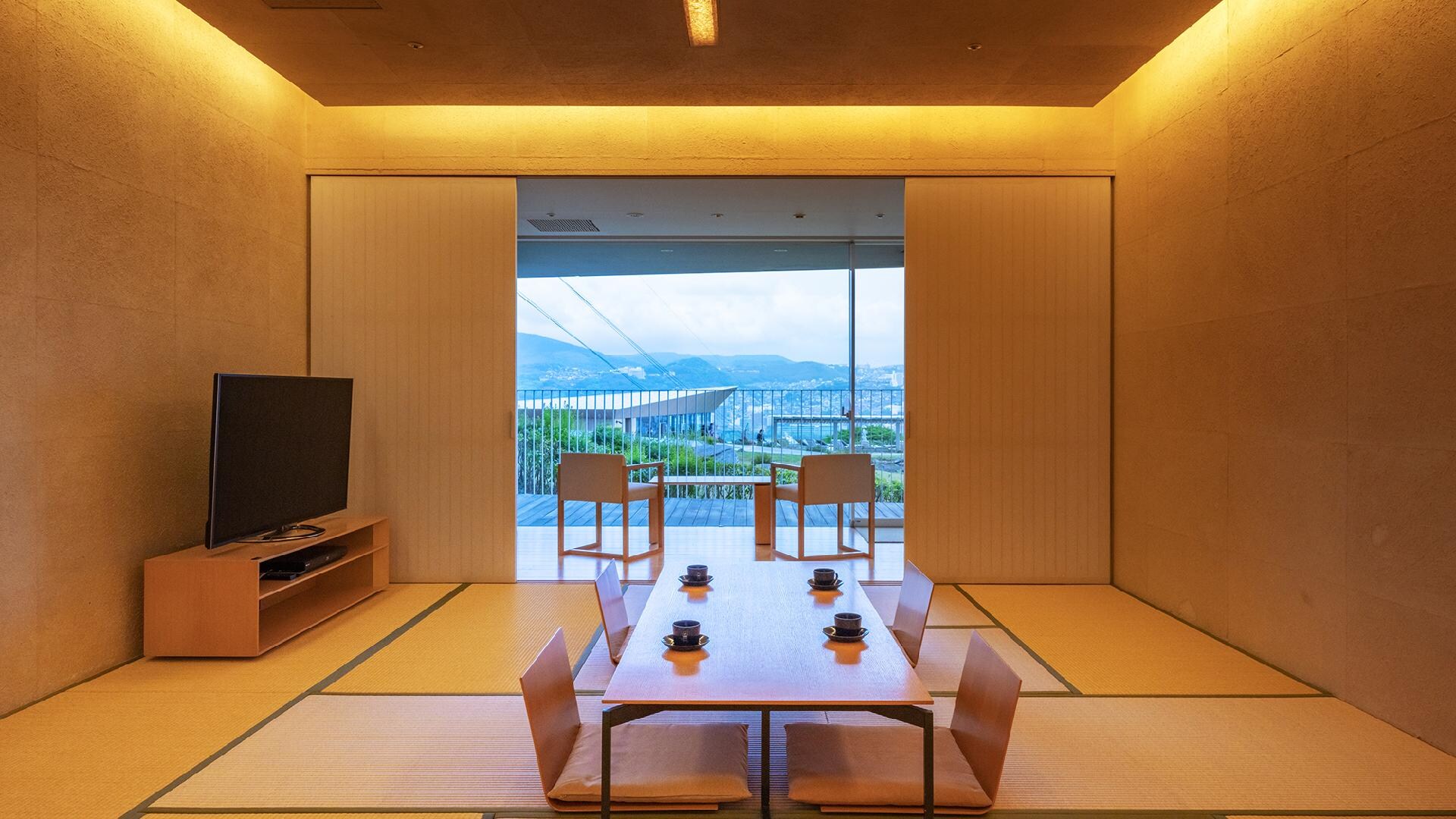 [Japanese suite] Main building. 70 square meters. All rooms are non-smoking (smoking is allowed on the terrace)