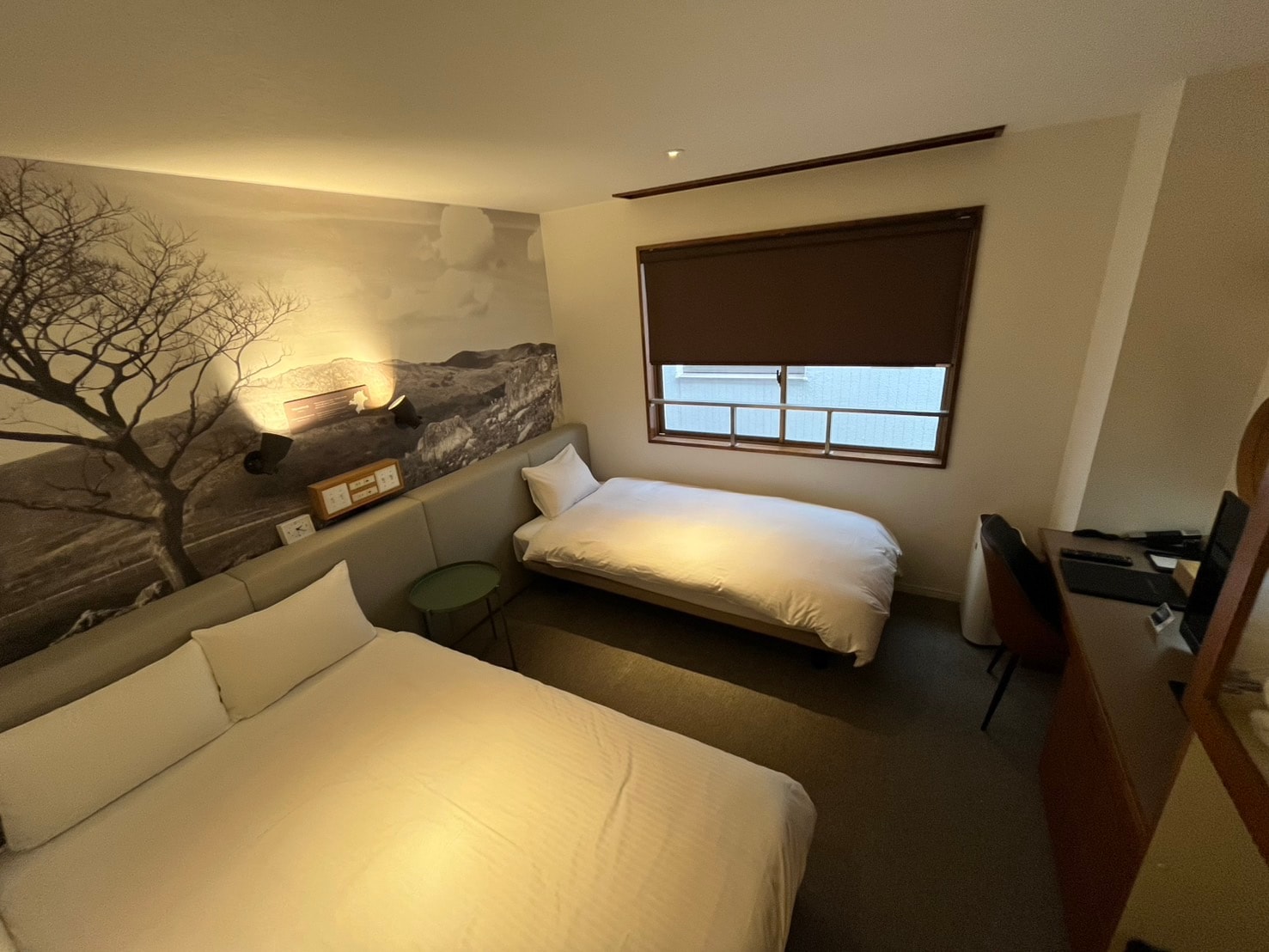 Studio Twin (Tempat tidur semi-double + tempat tidur sofa) / Kapasitas: 1-3 orang