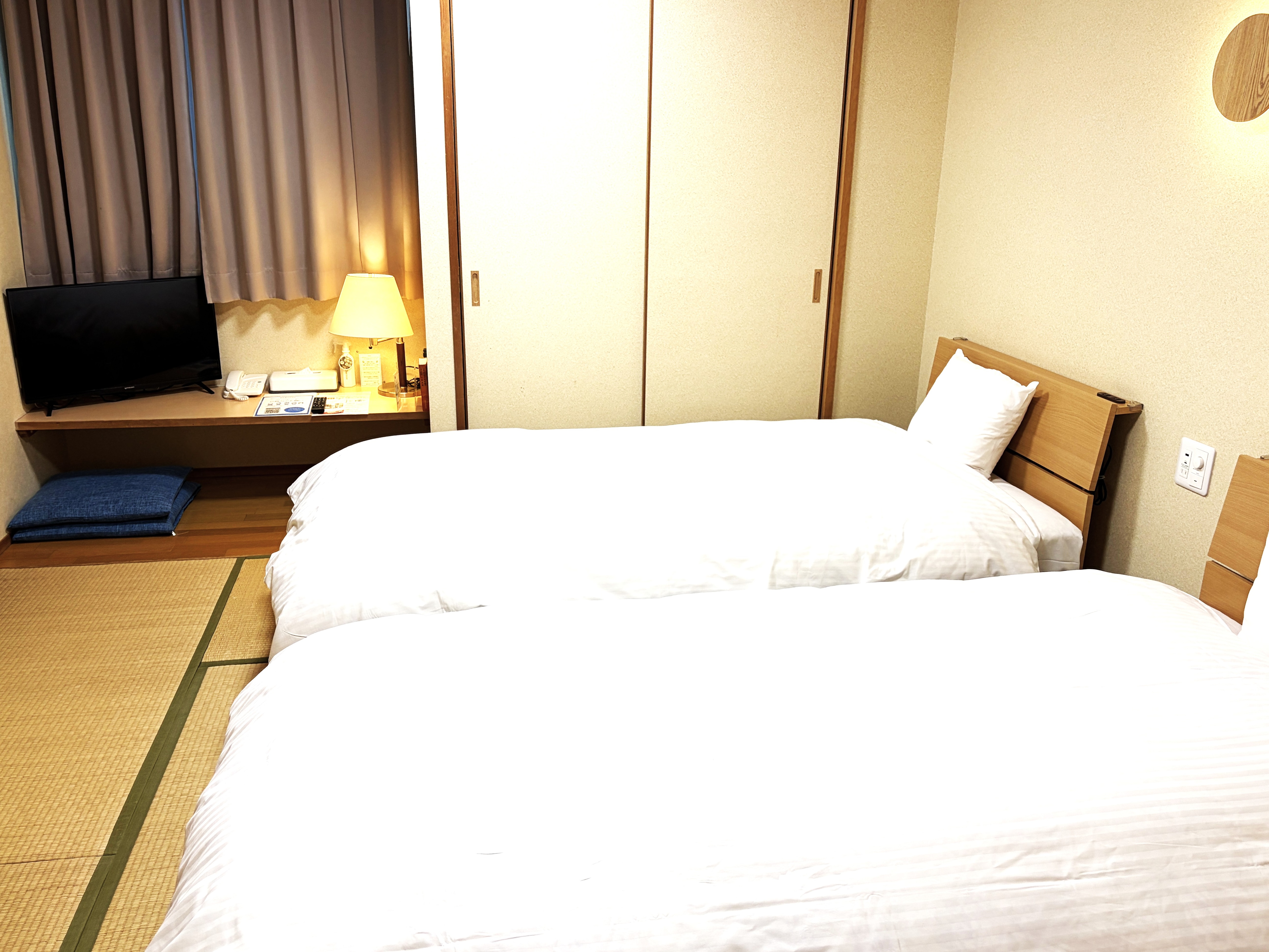 Ruangan bergaya Jepang-Barat