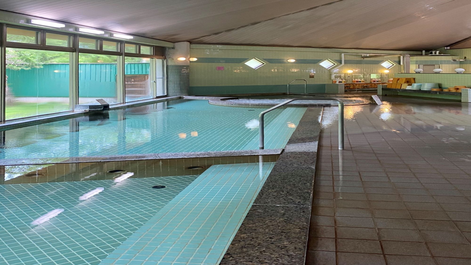 Pemandian umum besar 1