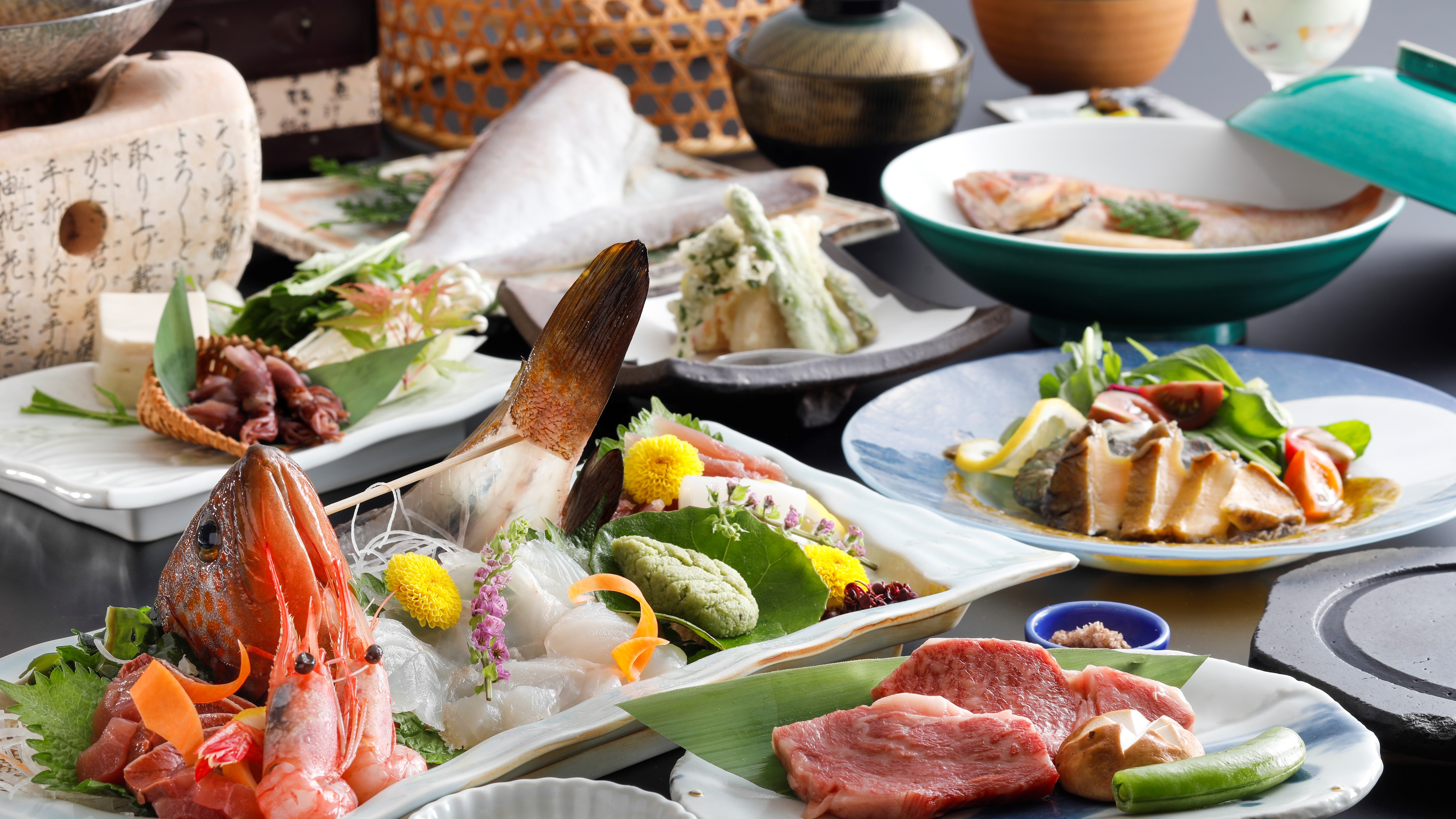 【春季特選但馬牛當地魚懷石料理】鮑魚排、但馬牛、燉黑喉鱸魚等新鮮美味盡收眼底！