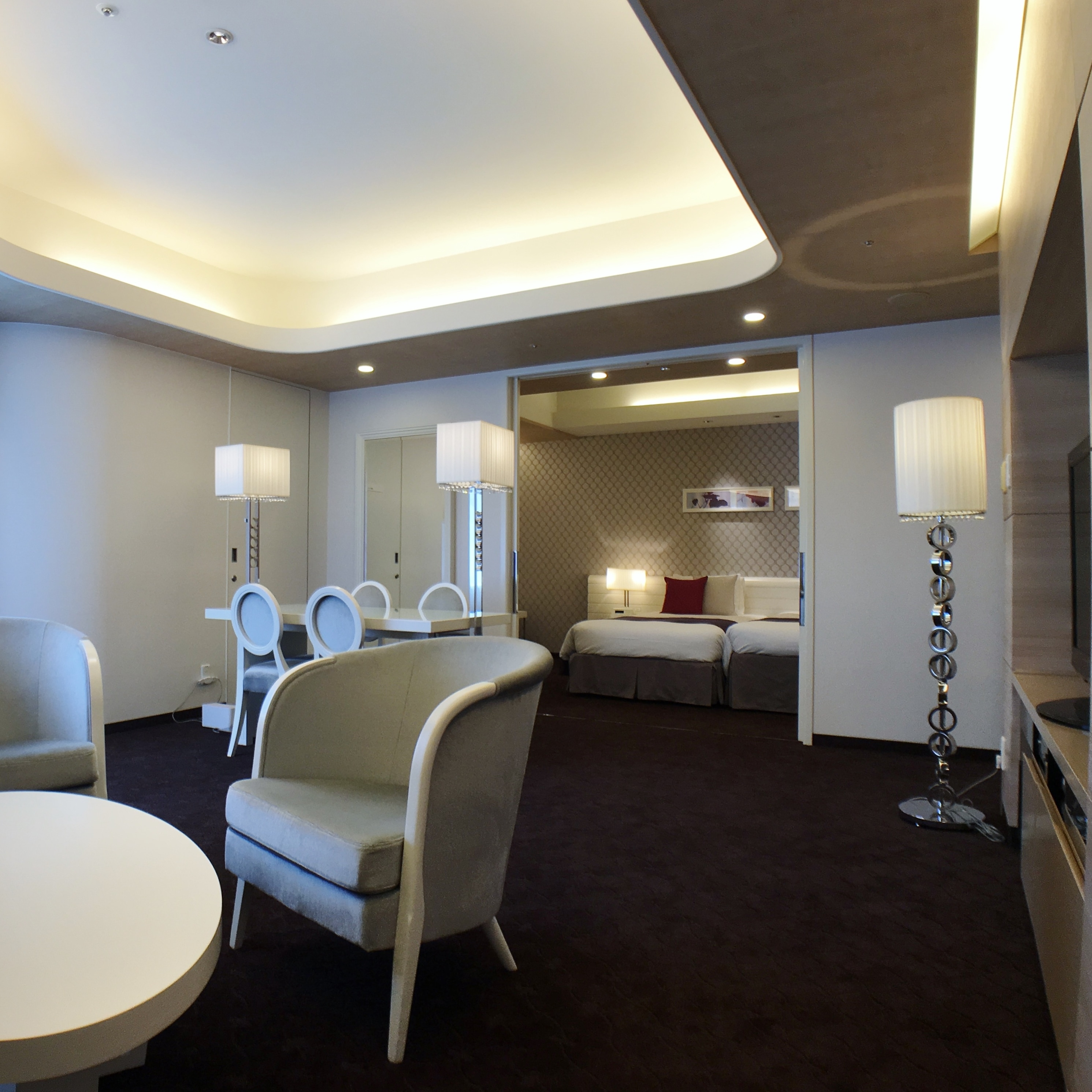 [Guest room] Junior suite 58.1 square meters living room