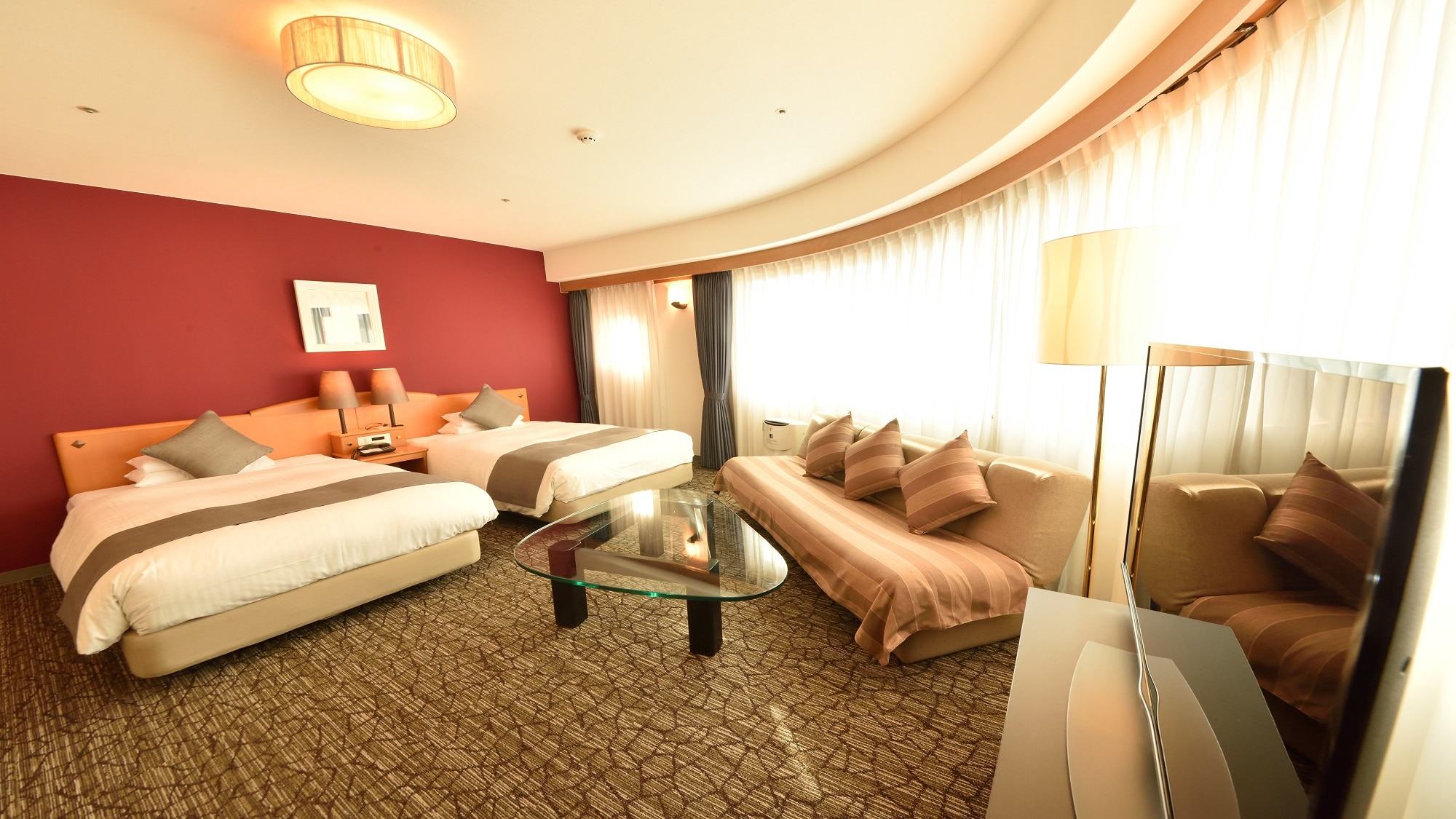 Premium corner room (example)