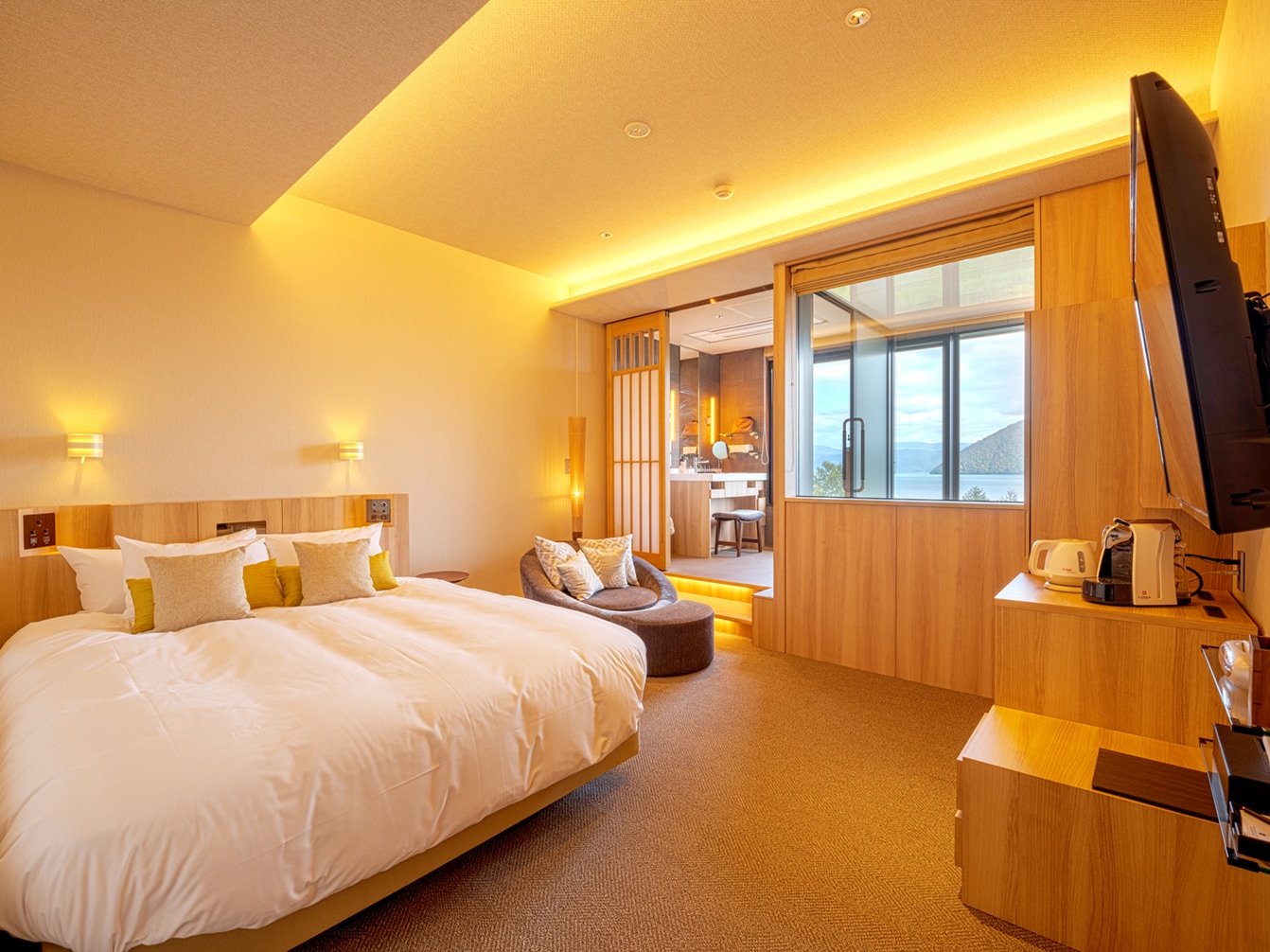 Western-style double room