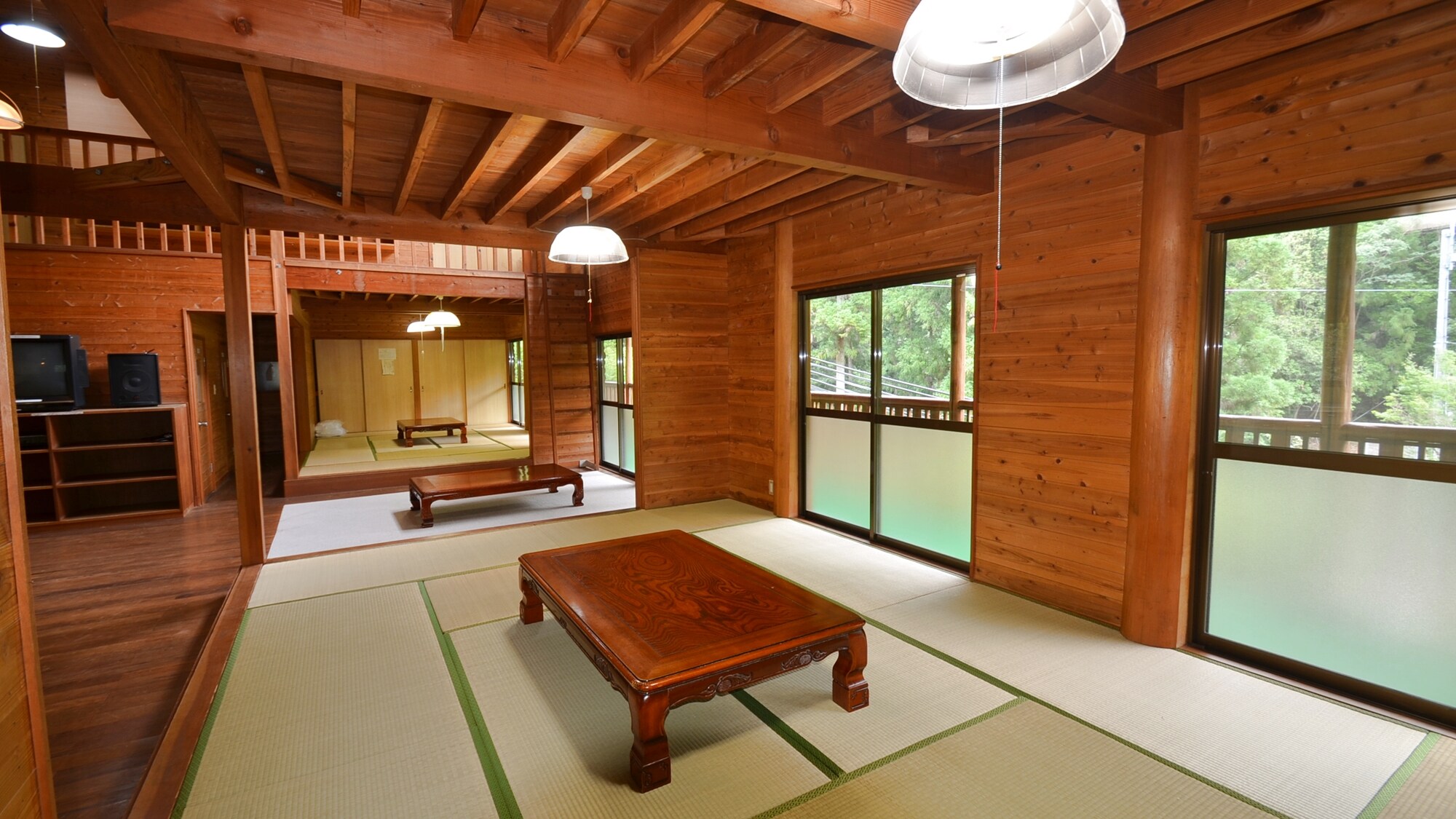 * [Ukuran pondok / kamar]