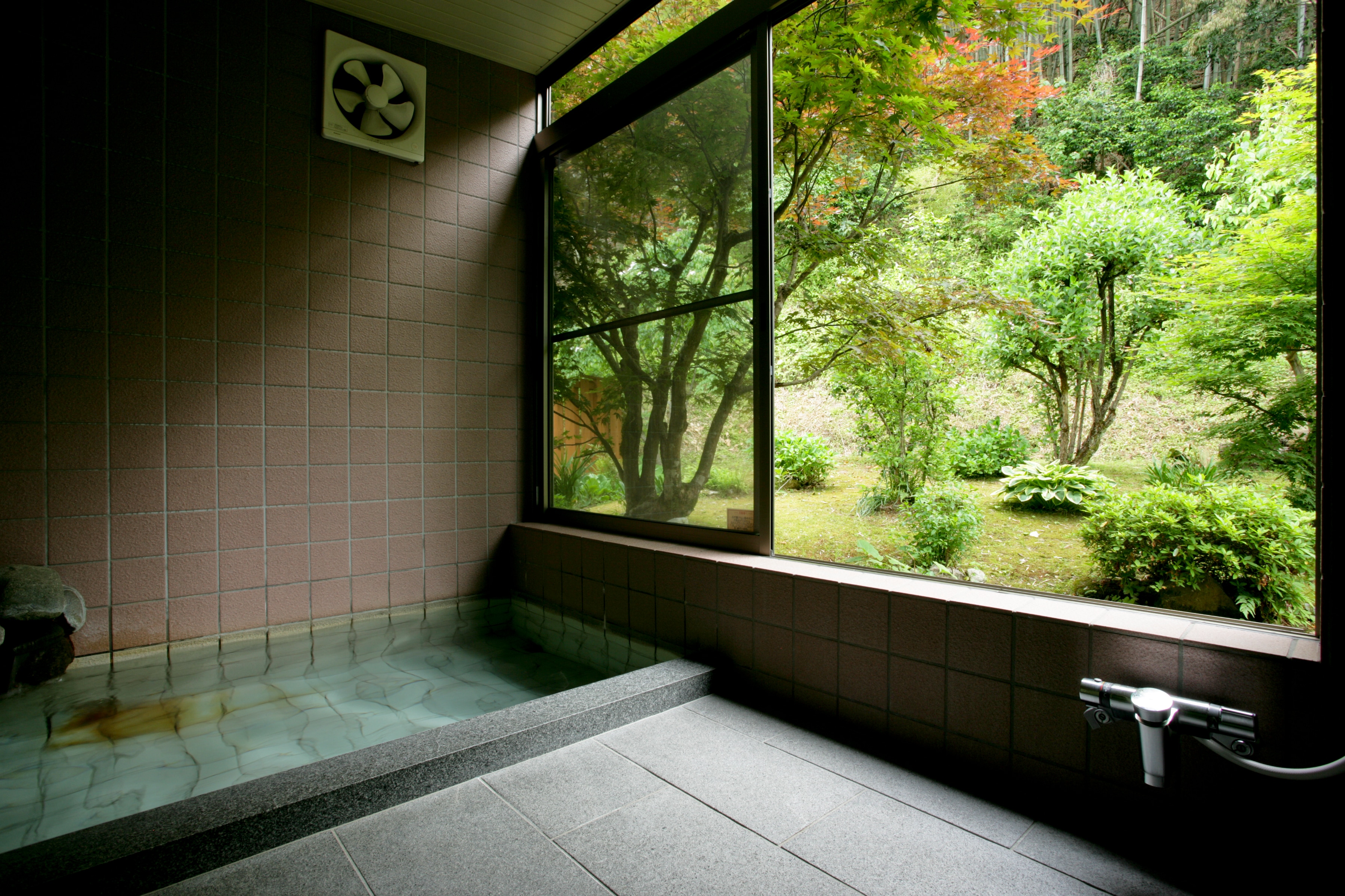 Bath: Open the window and you'll feel like you're in a semi-open-air bath.