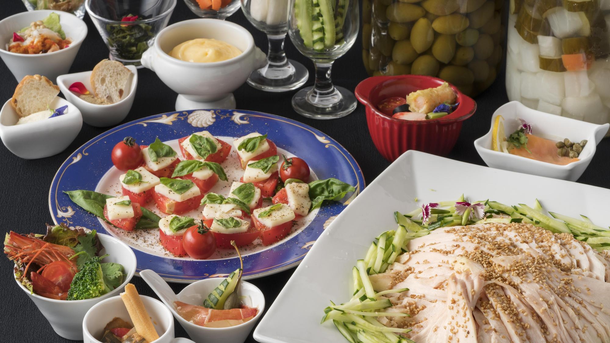 [Dinner buffet] Dinner buffet with 60 types of food (image)