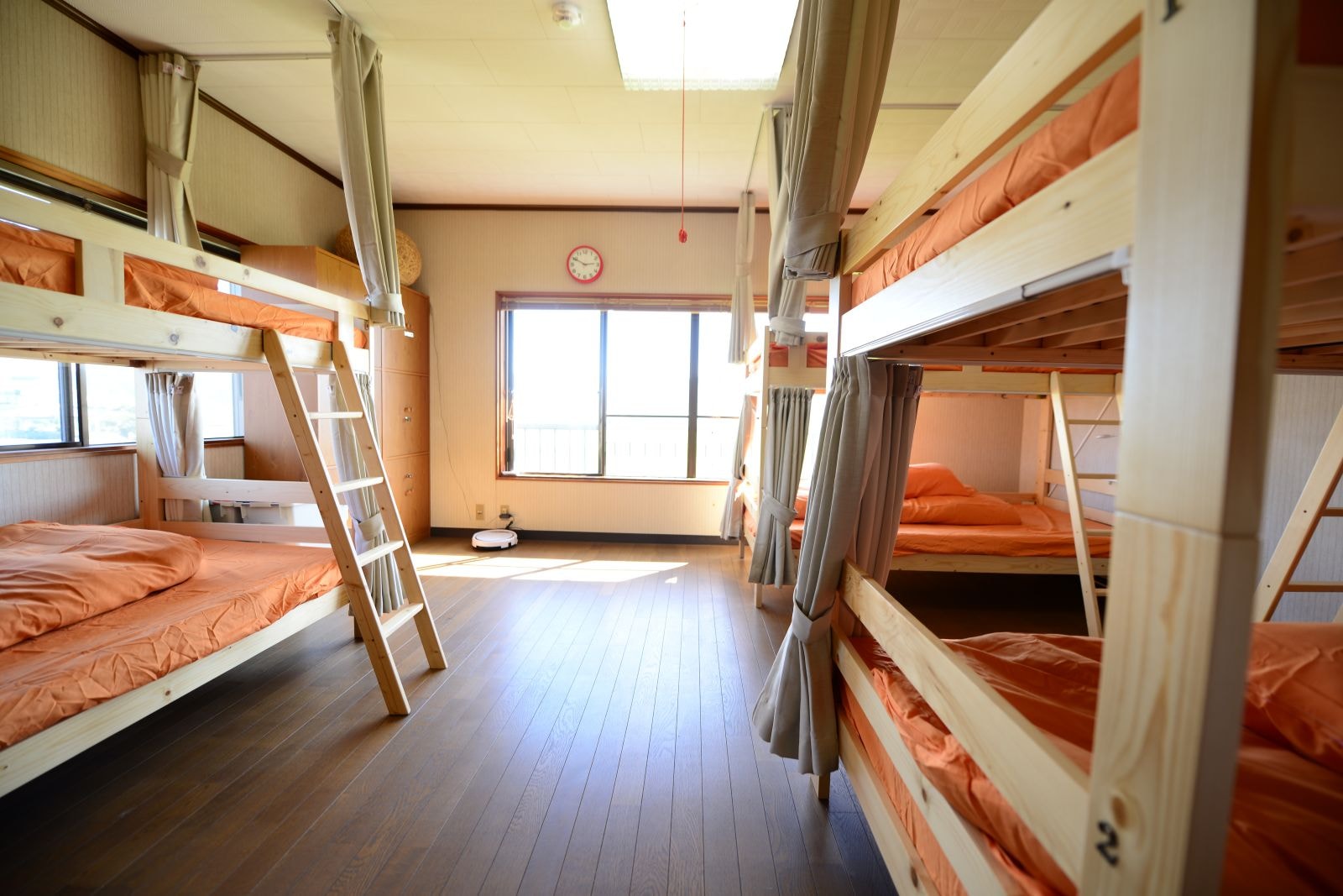 6-person room dormitory