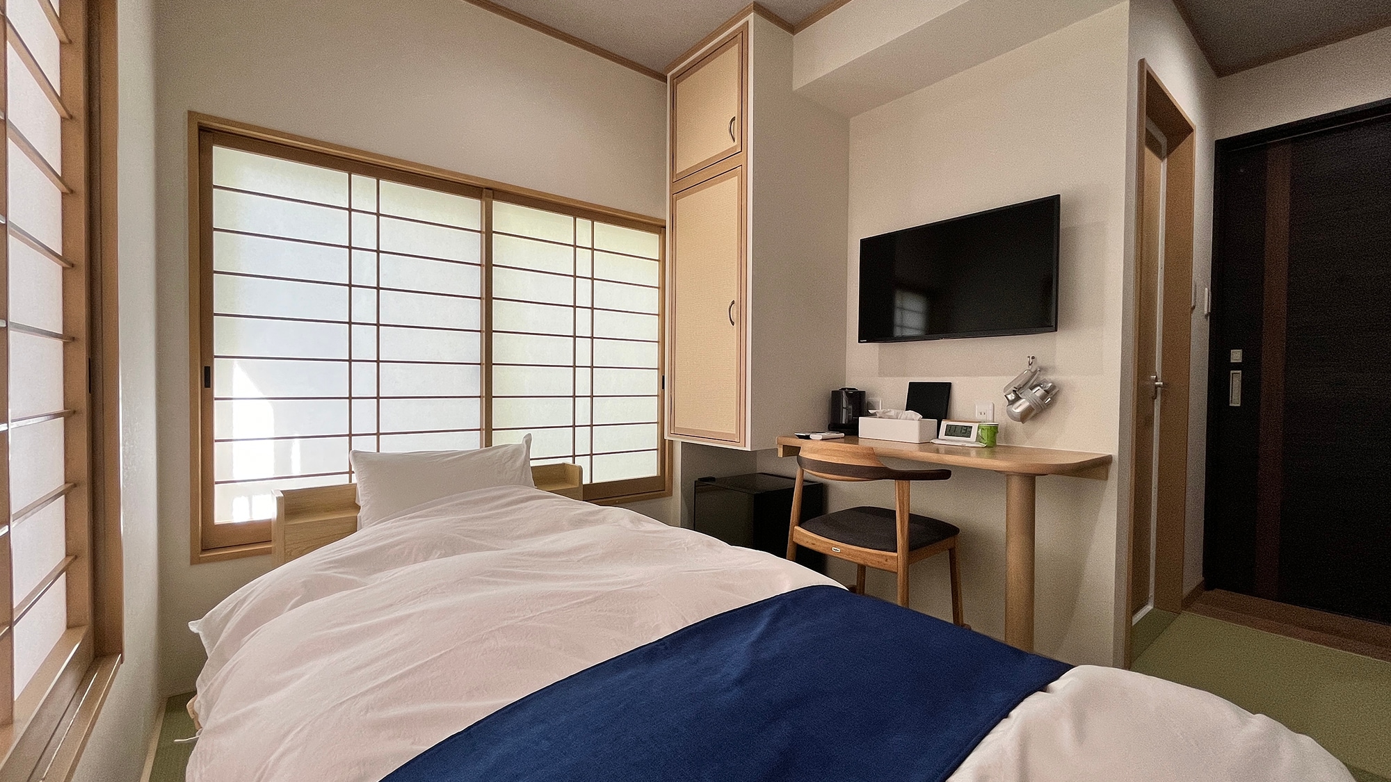 [Guest Room] White Single B*