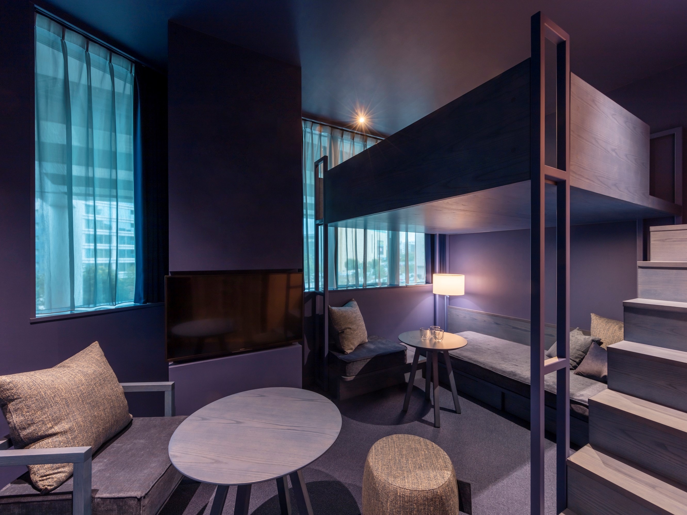 Kamar Premier Loft (Biru Tua)