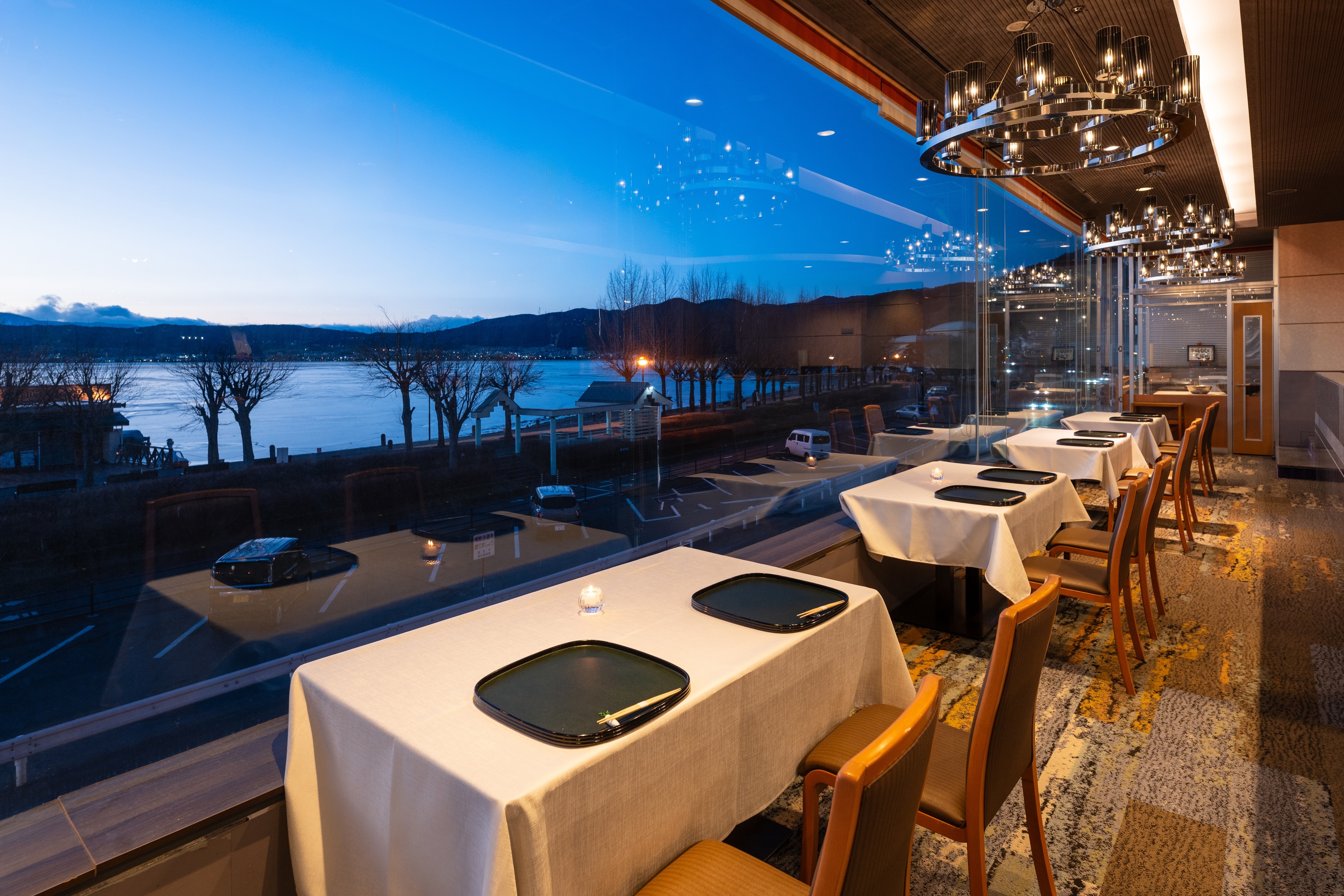 Lake View Restaurant "Hinosai"
