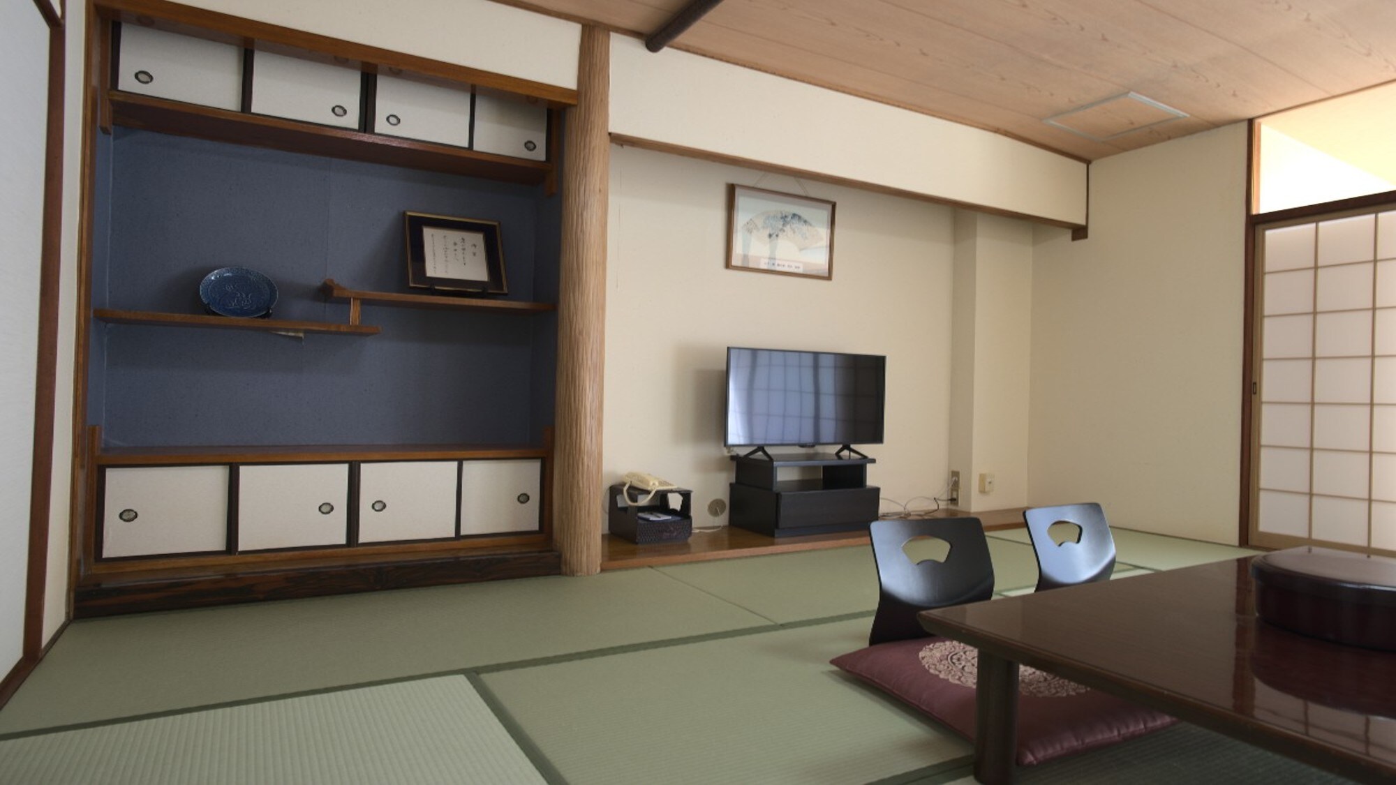 Main building | View side/Japanese-style room