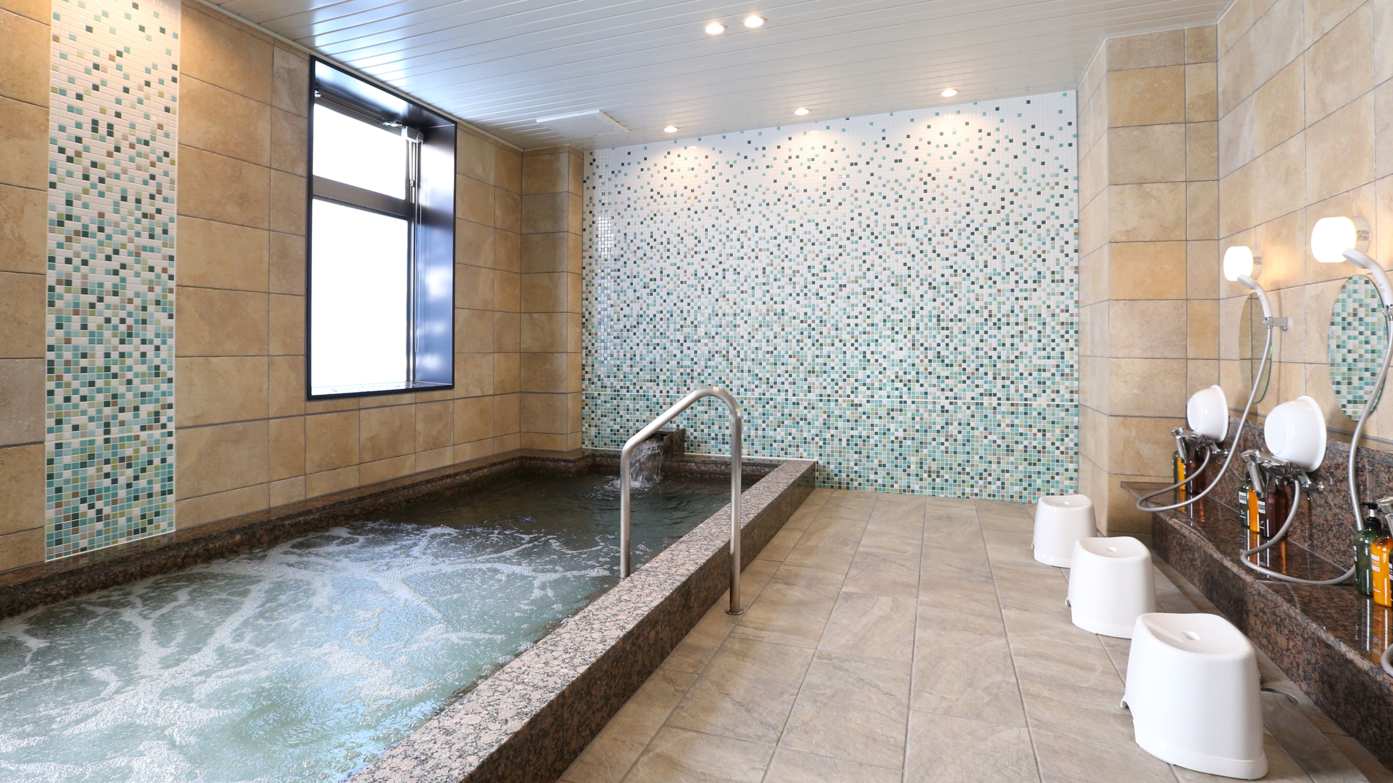 Men's public bath "No Side Terme"