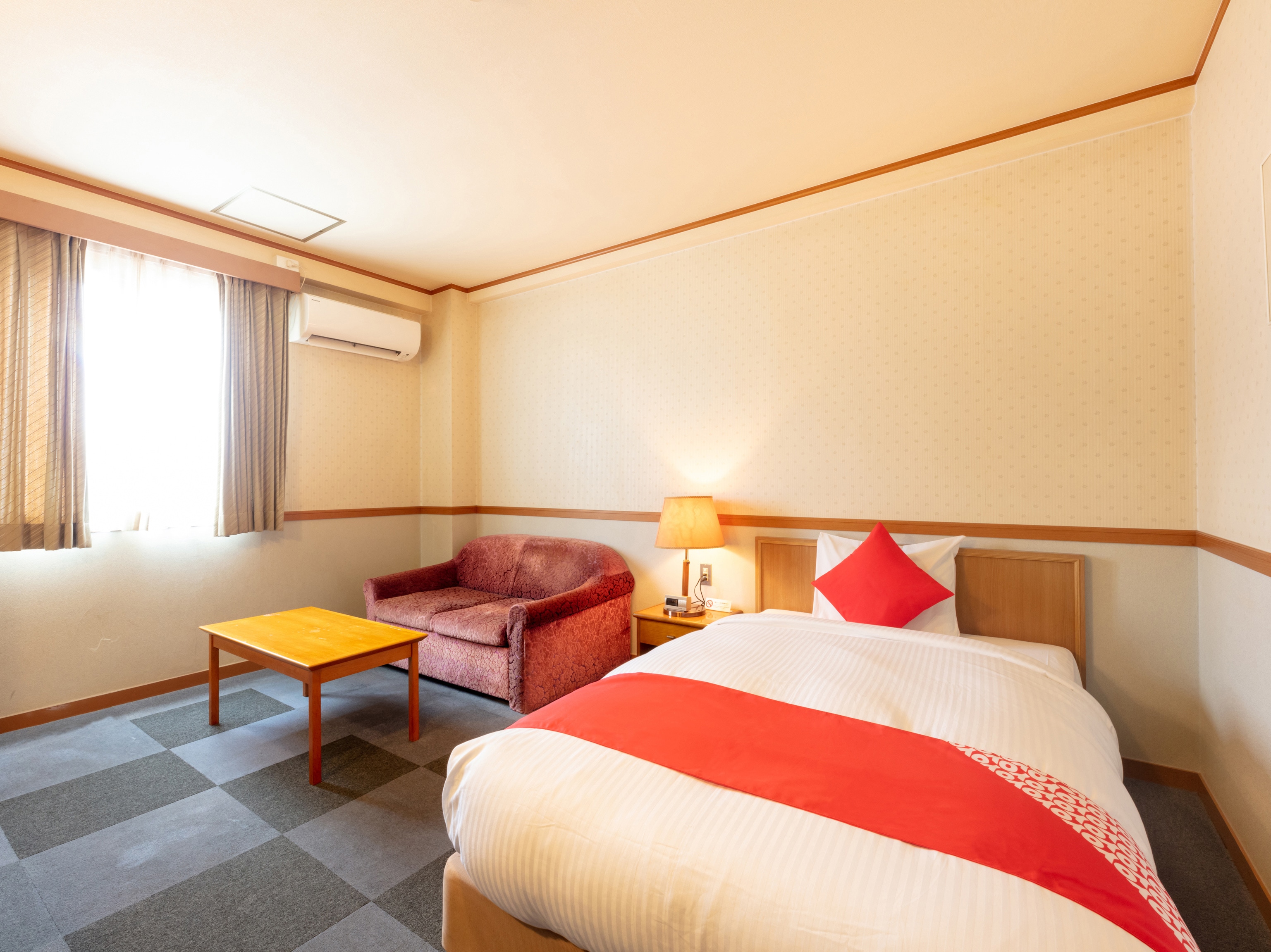 Kamar Deluxe Tunggal