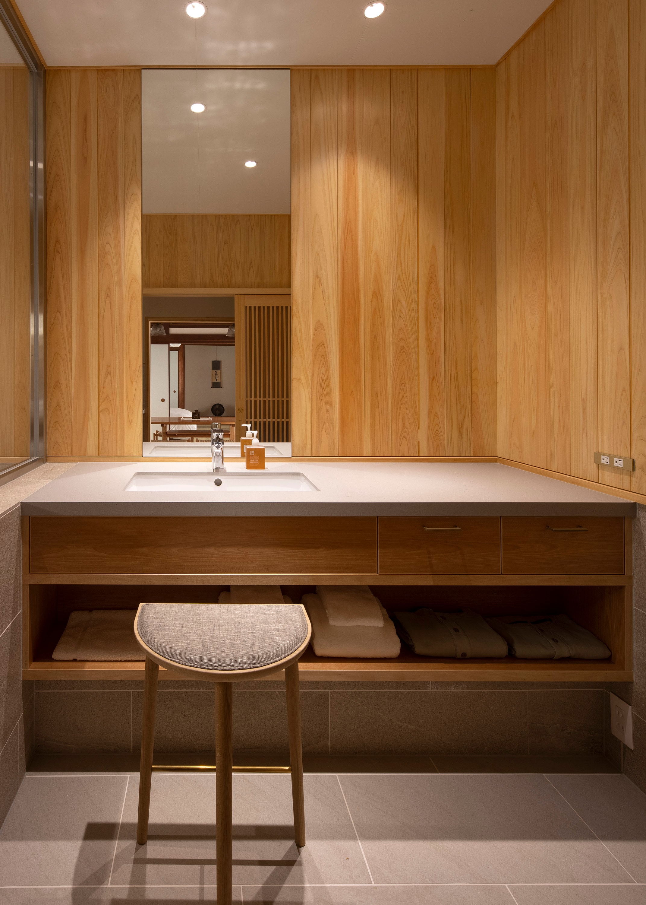 Nakanoyado Powder Room