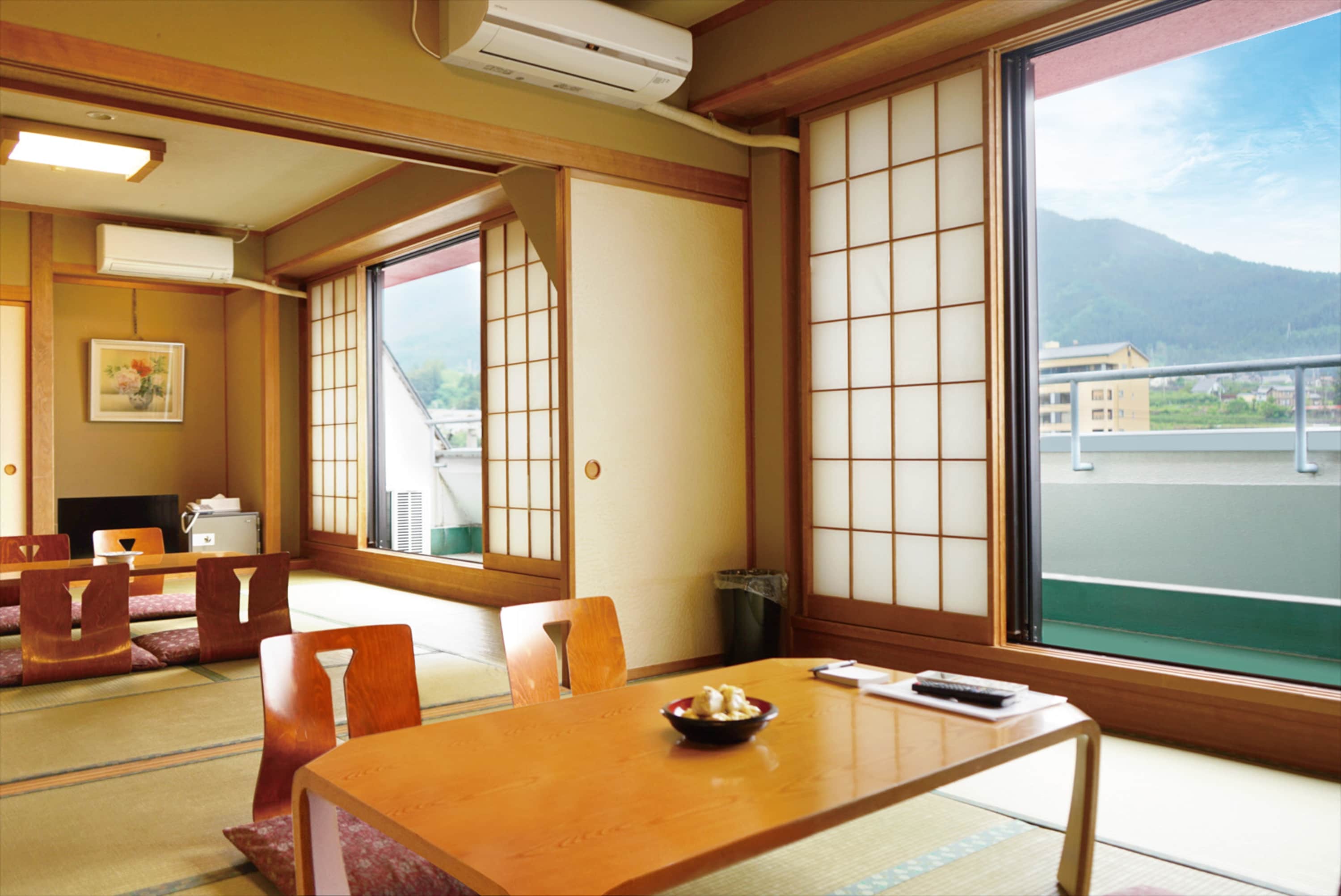 New building Japanese-style room 10 tatami + 10 tatami (separate type)