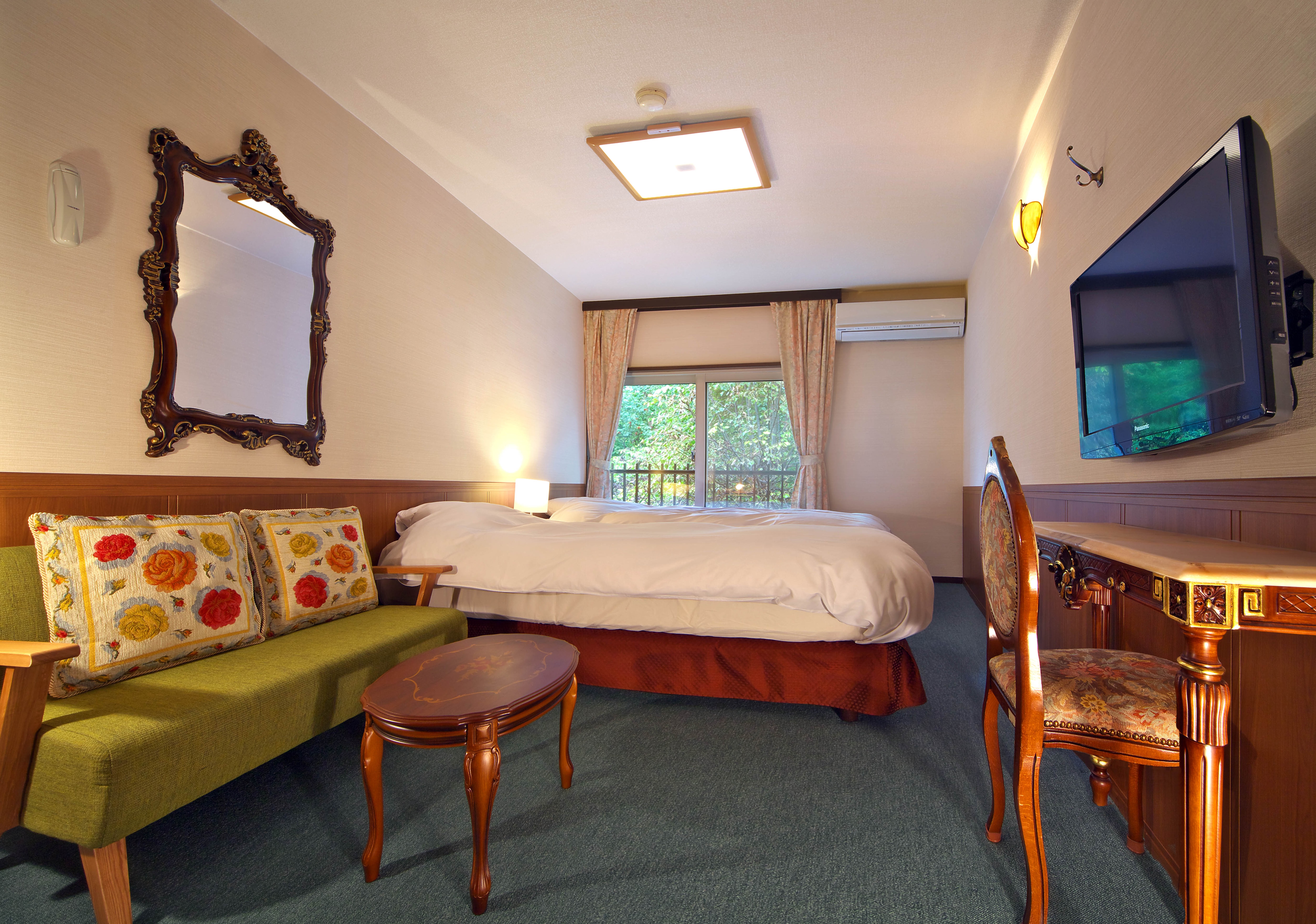 Main building: Western-style twin room