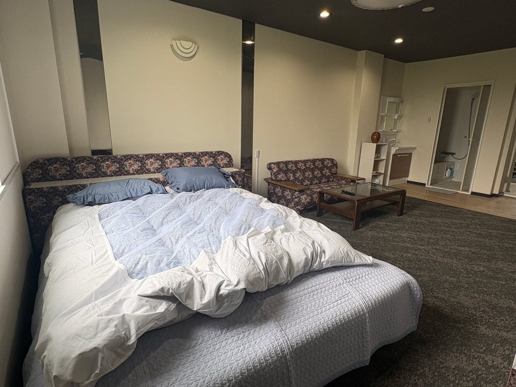 ห้องควีนรูม (ห้อง 206)
