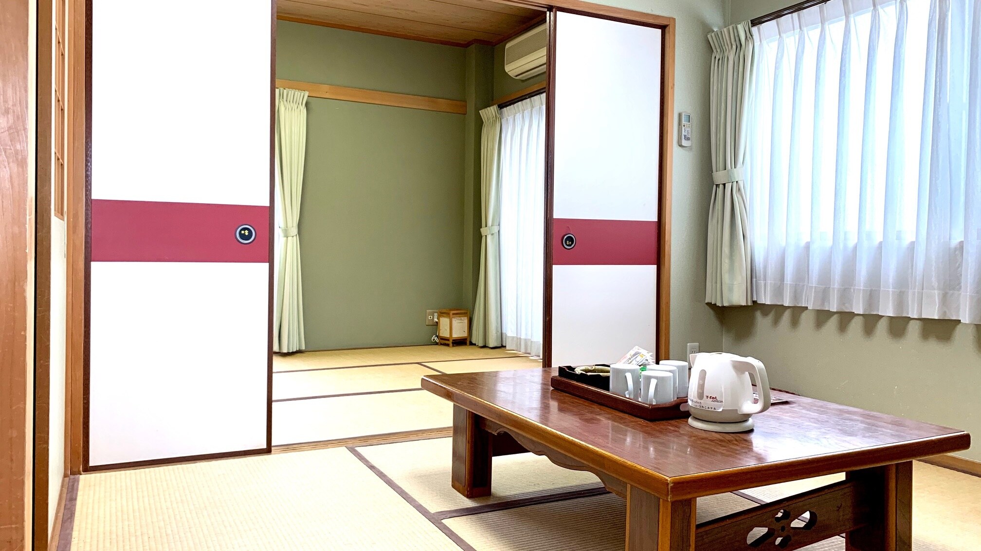 Japanese-style room 101 (image photo). It can be used by family and friends.