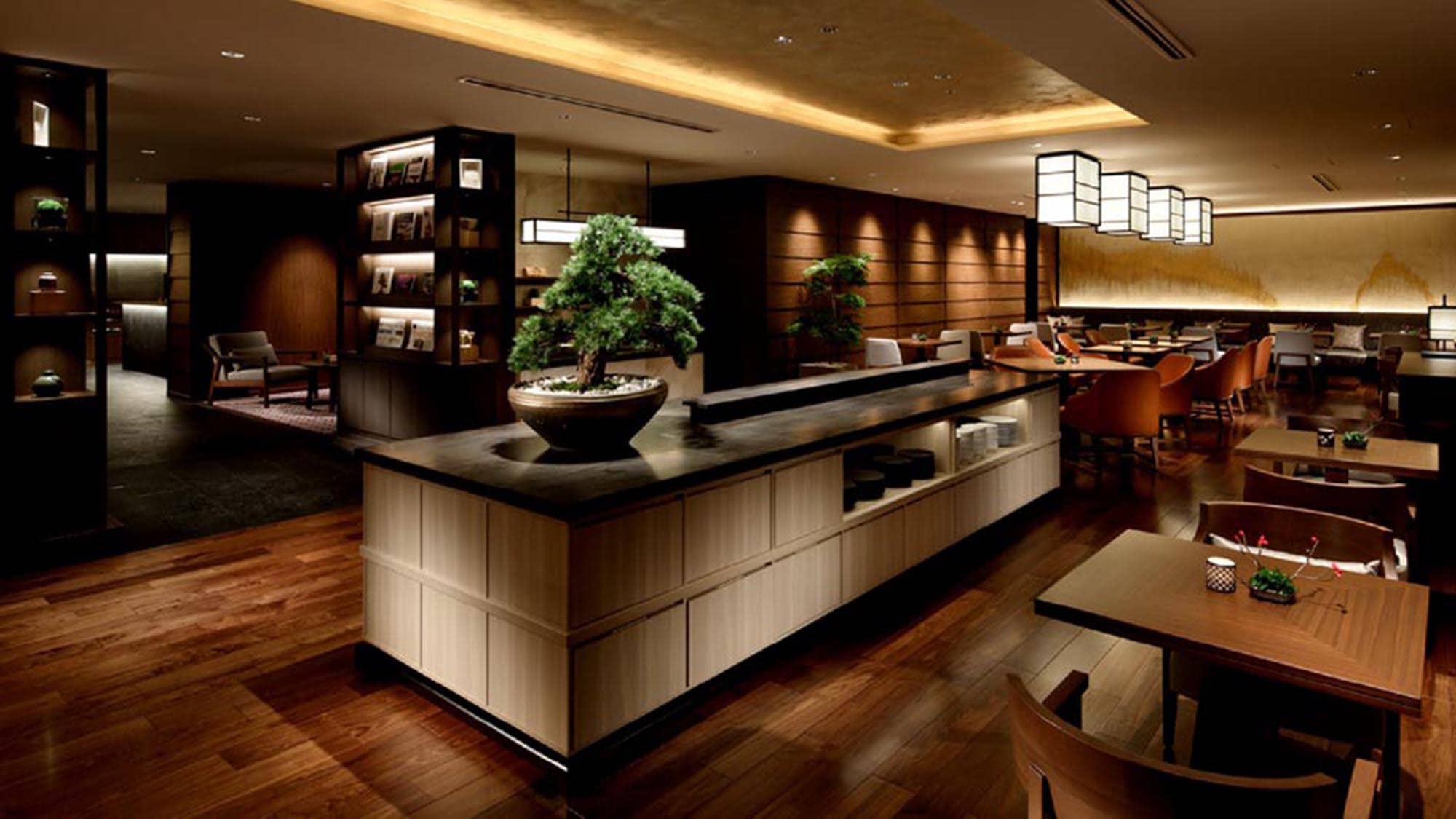 Club Lounge Hanaya (Grand Prince Hotel Takanawa 1F)