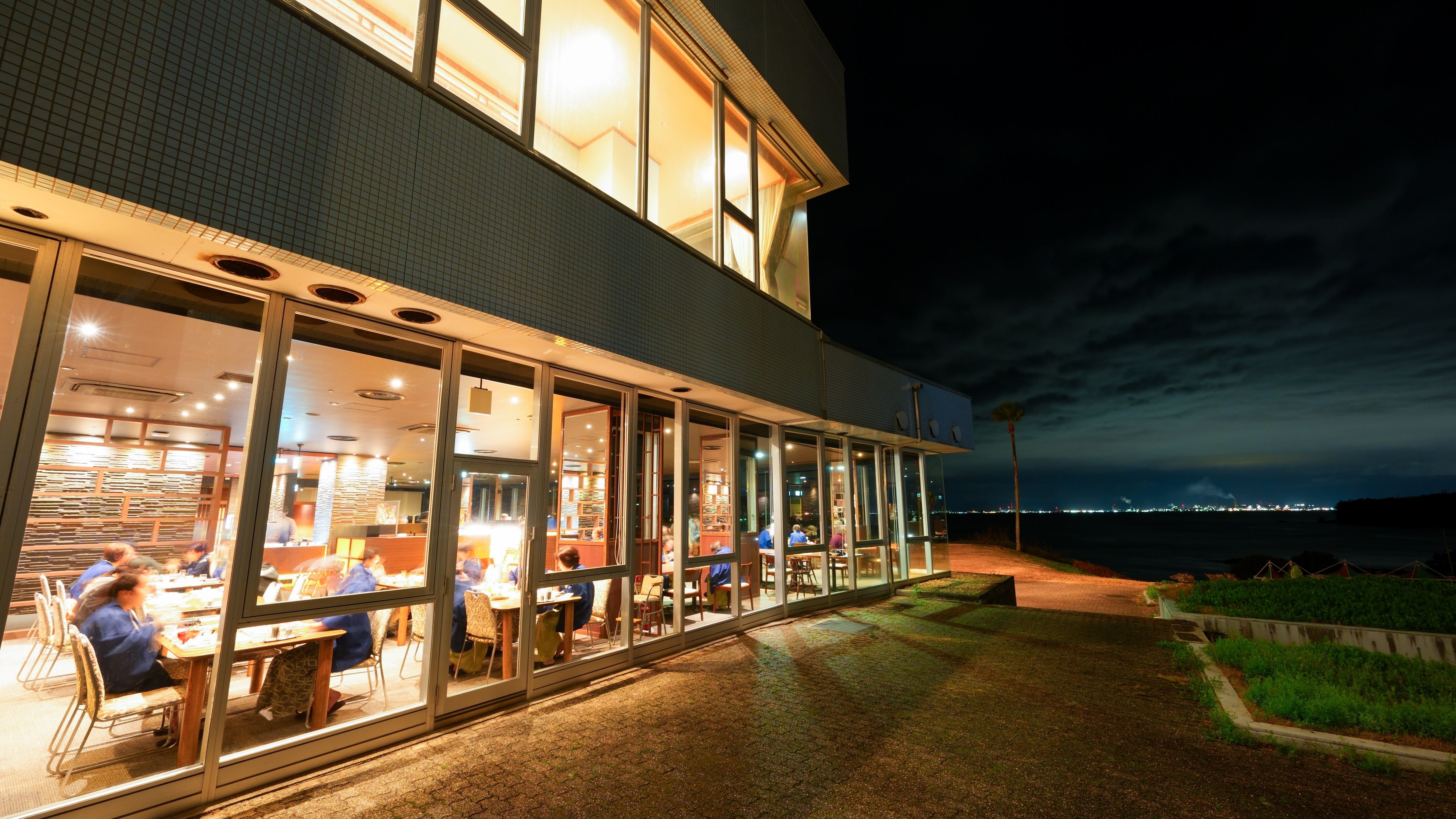 [Solista] 海岸夜景和我們的酒店
