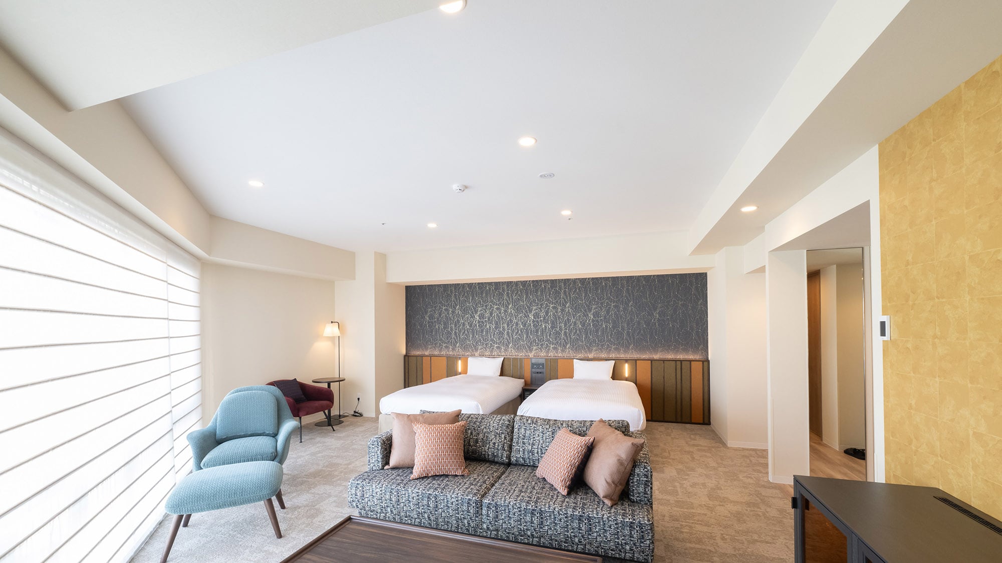 [Premier Twin] Up to 4 people can stay in this room by using an extra bed.
