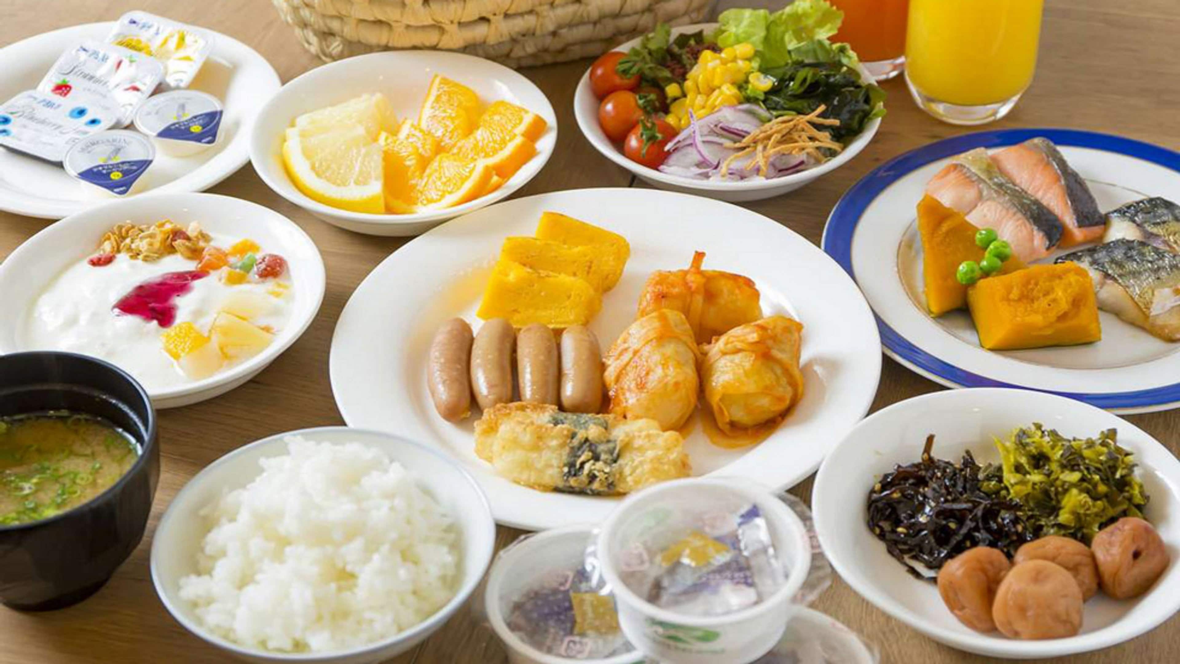 ◆ Viking of 30 Japanese and Western items (open from 6:30 to 9:00) ◆