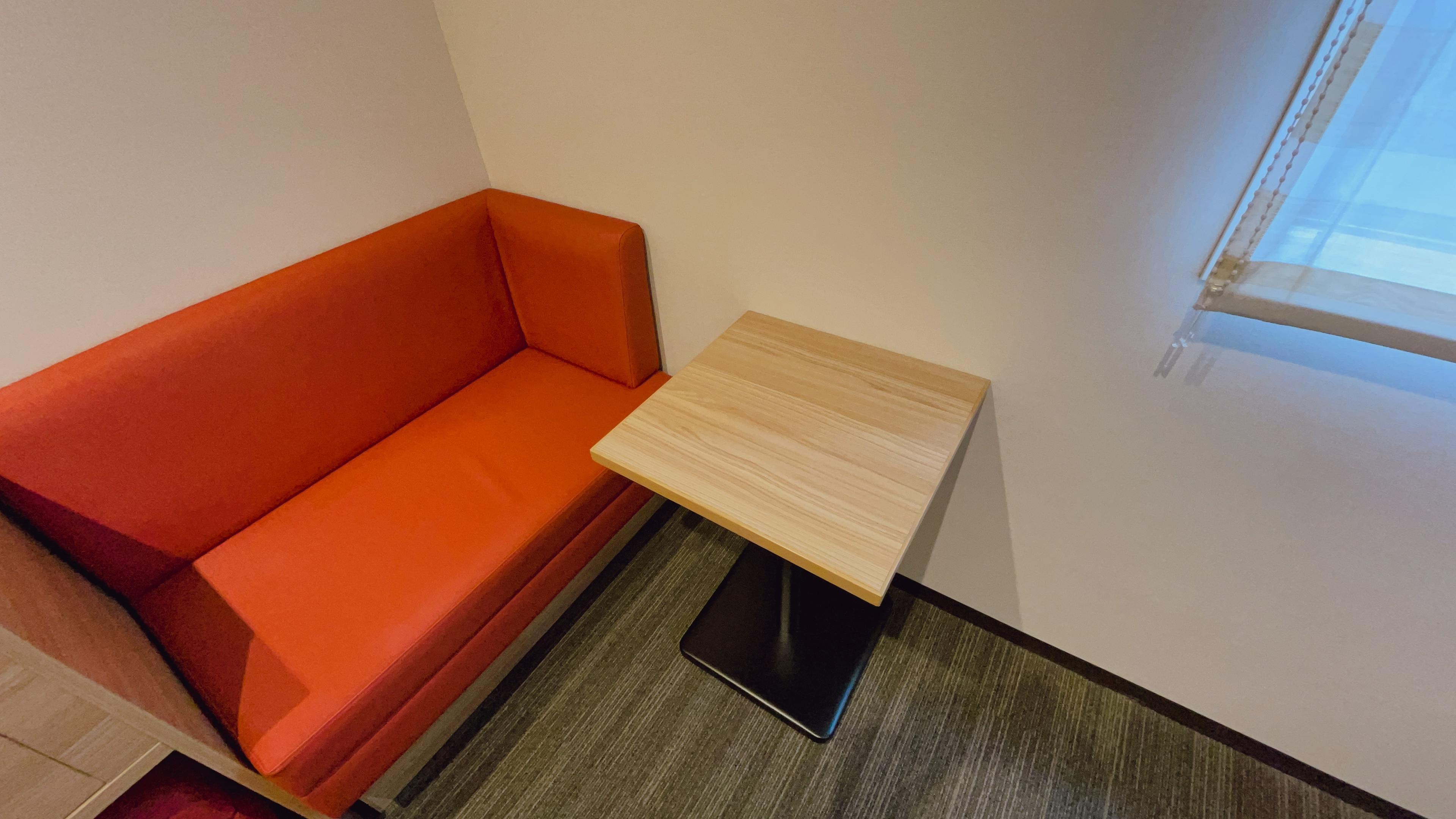 [EX Twin Room Tea Table]