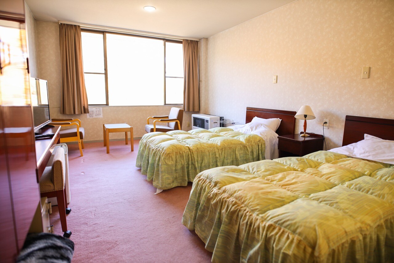 Main building [Western-style twin room]