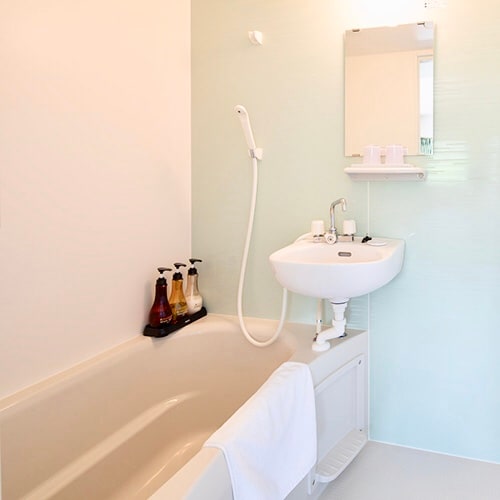 Western-style twin room◇Shower room *Image