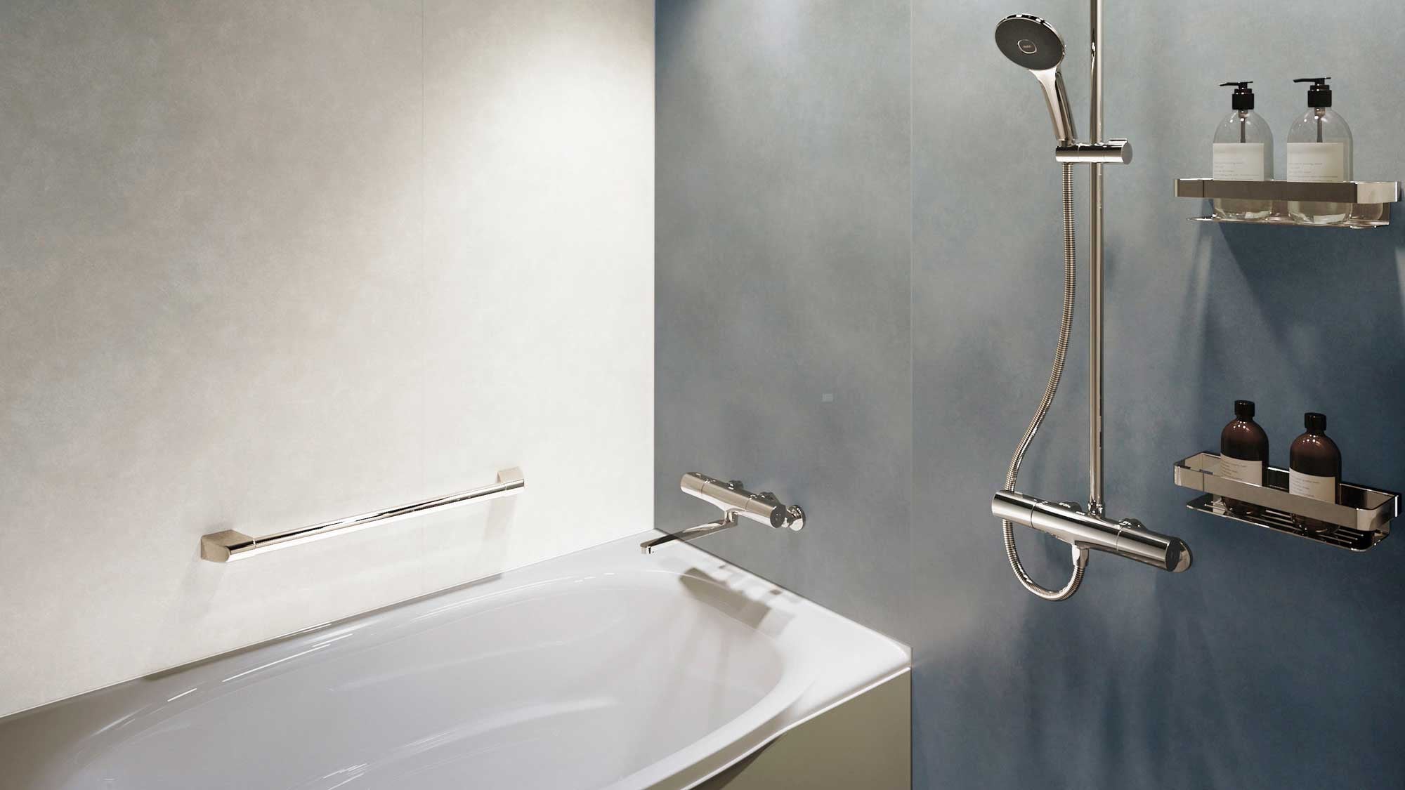 The superior twin room, which will be renovated in April 2024, has separate bathroom and toilet.