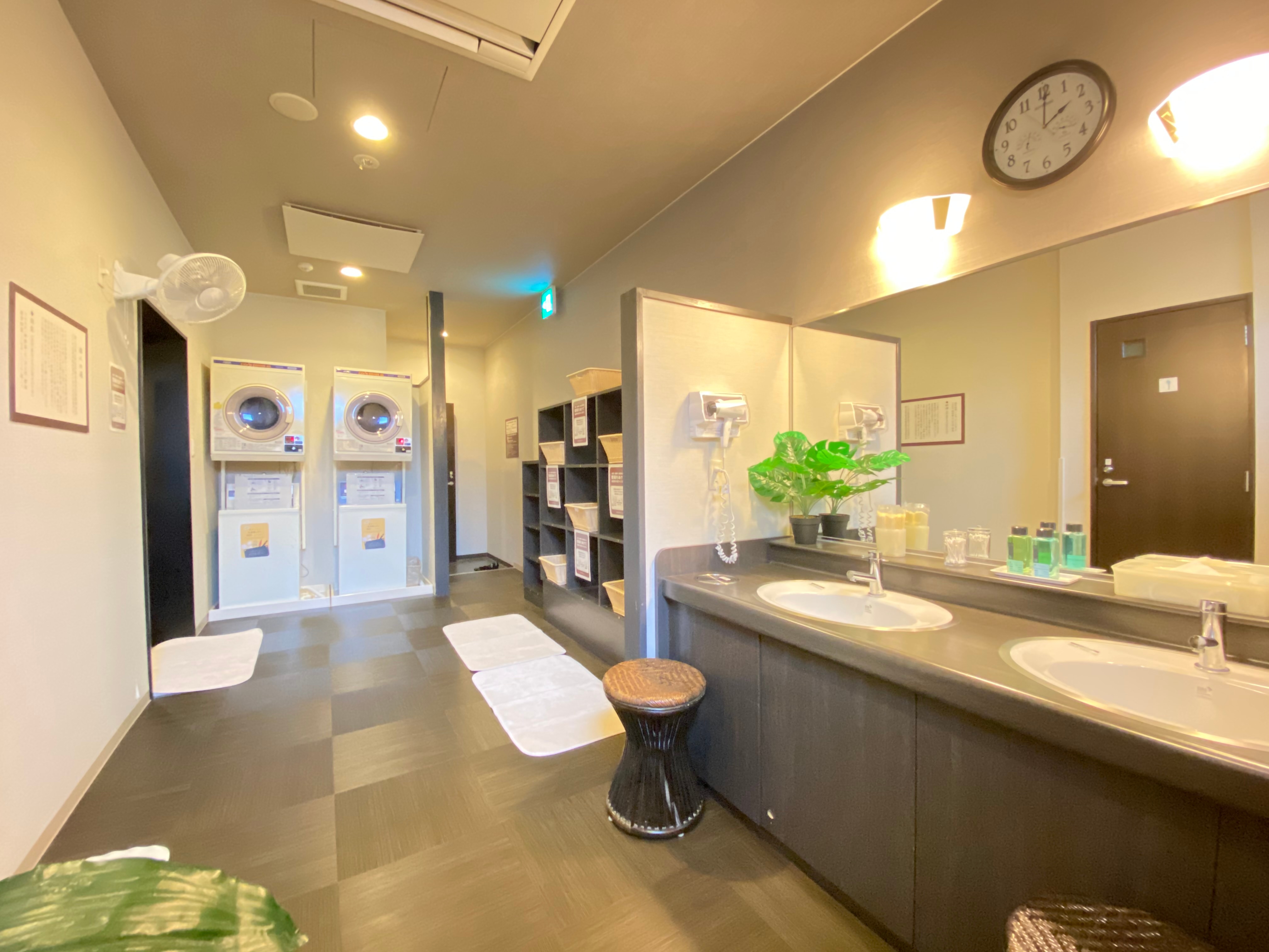 男士大浴場（更衣室）