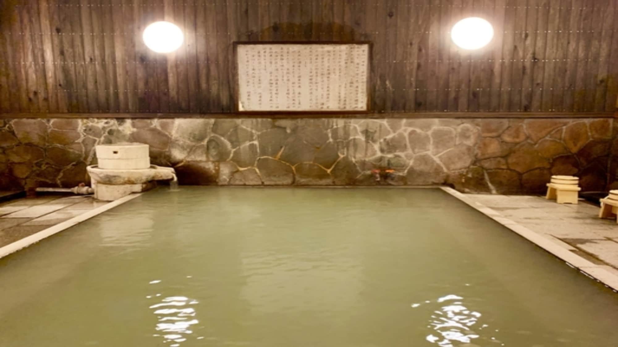 100% natural hot springs♪