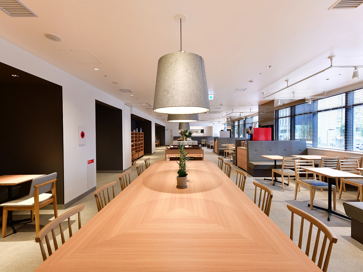 Breakfast venue table