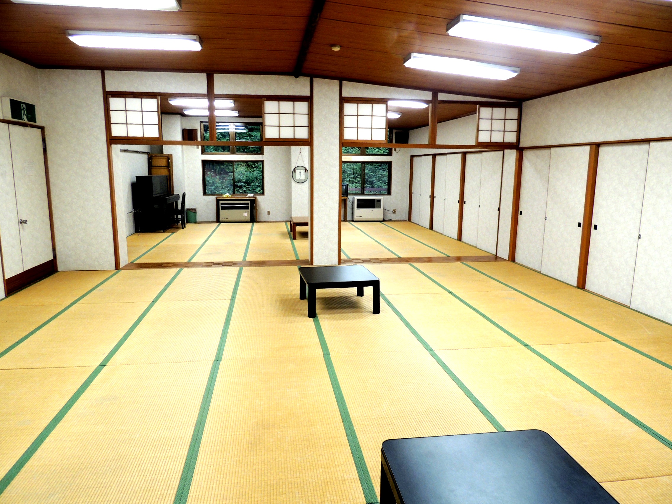 Large hall (24 tatami mats, 32 tatami mats)
