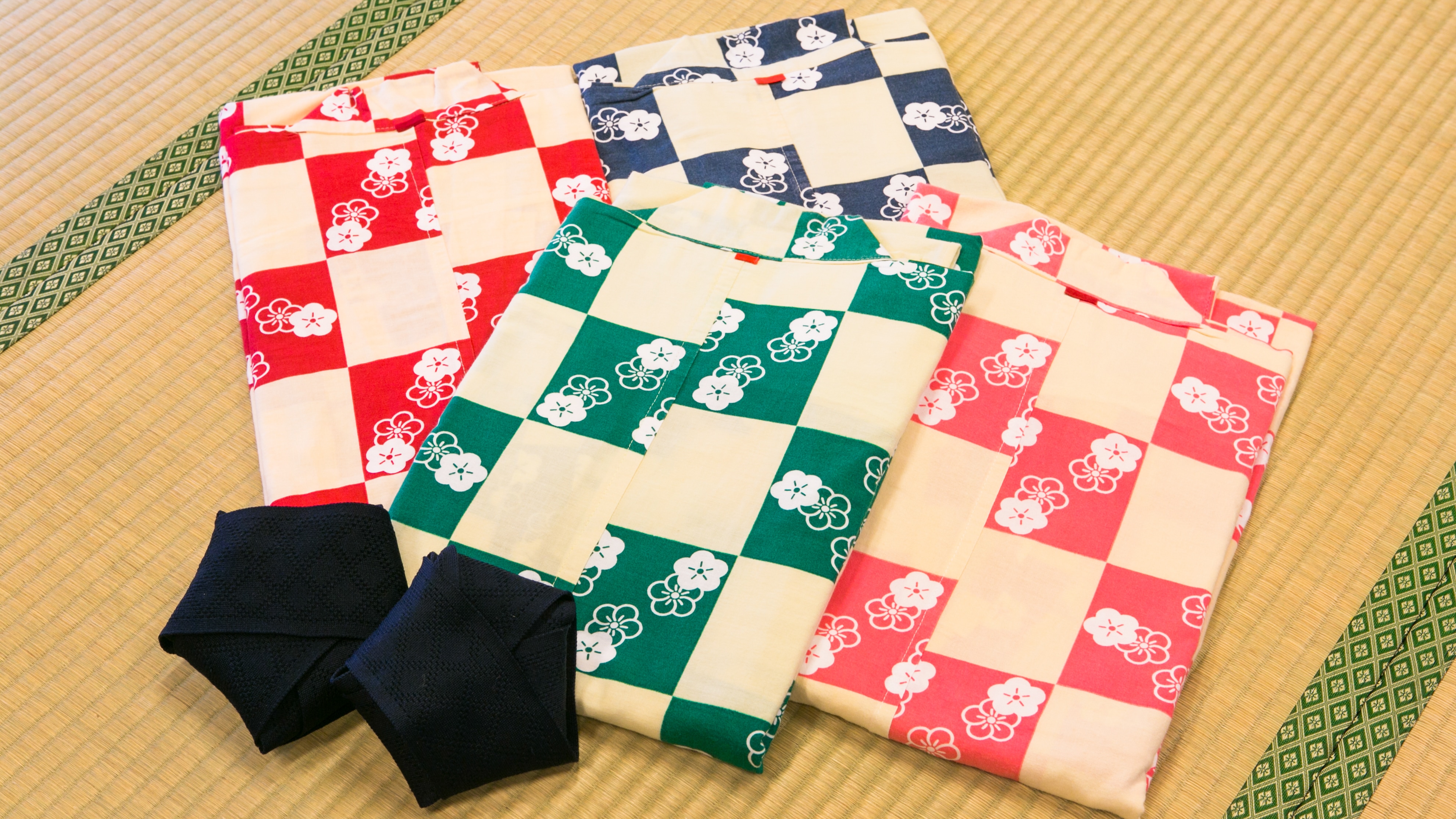 The joy of being able to choose your favorite color♪ Colorful yukata