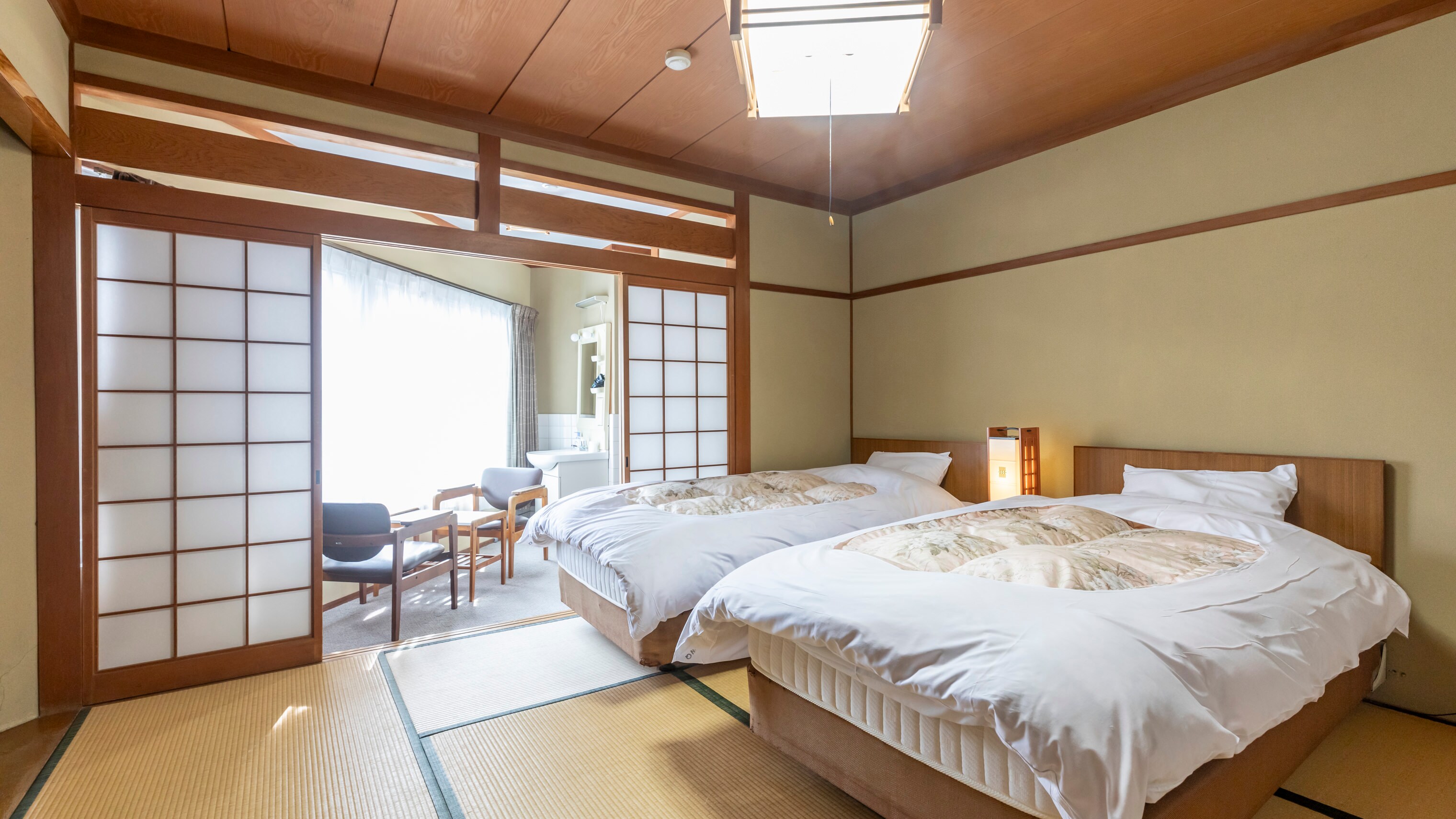 [Non-smoking] Japanese-Western twin room