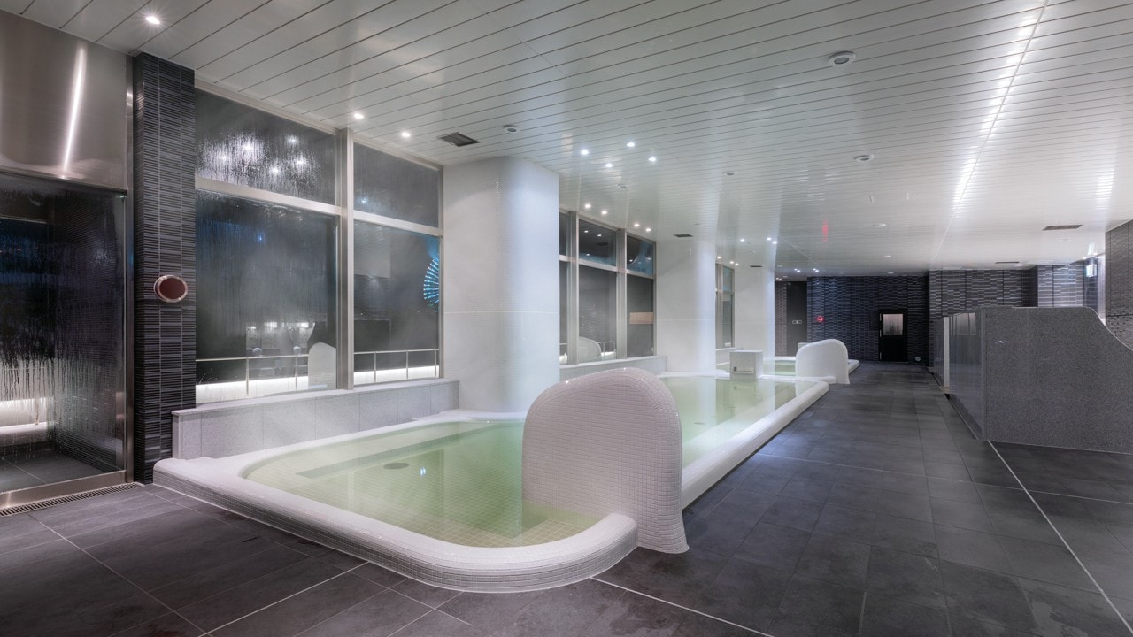 Natural hot spring spa [RIVERSIDE SPA] (men's bath)