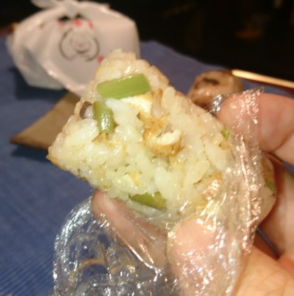명물 산채 무스비