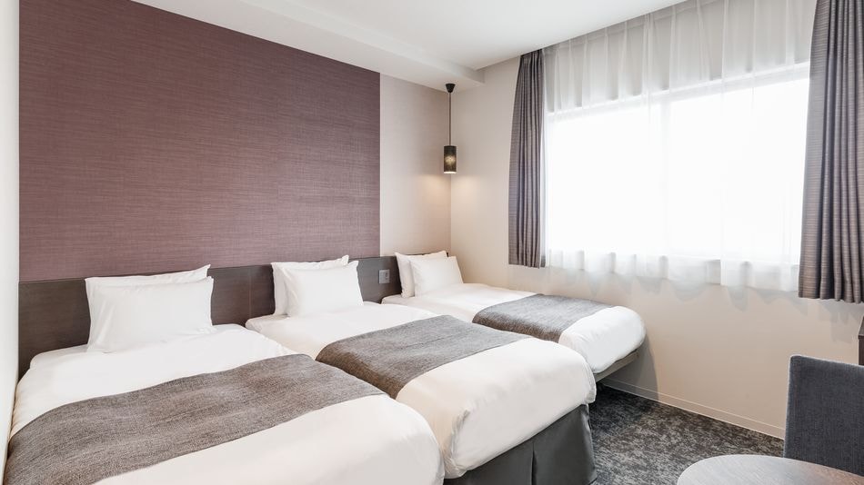 Twin room with extra bed
