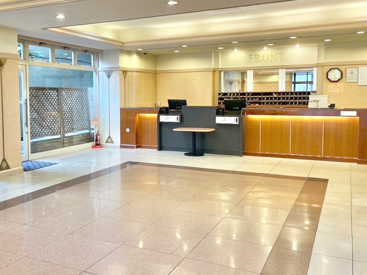 lobby