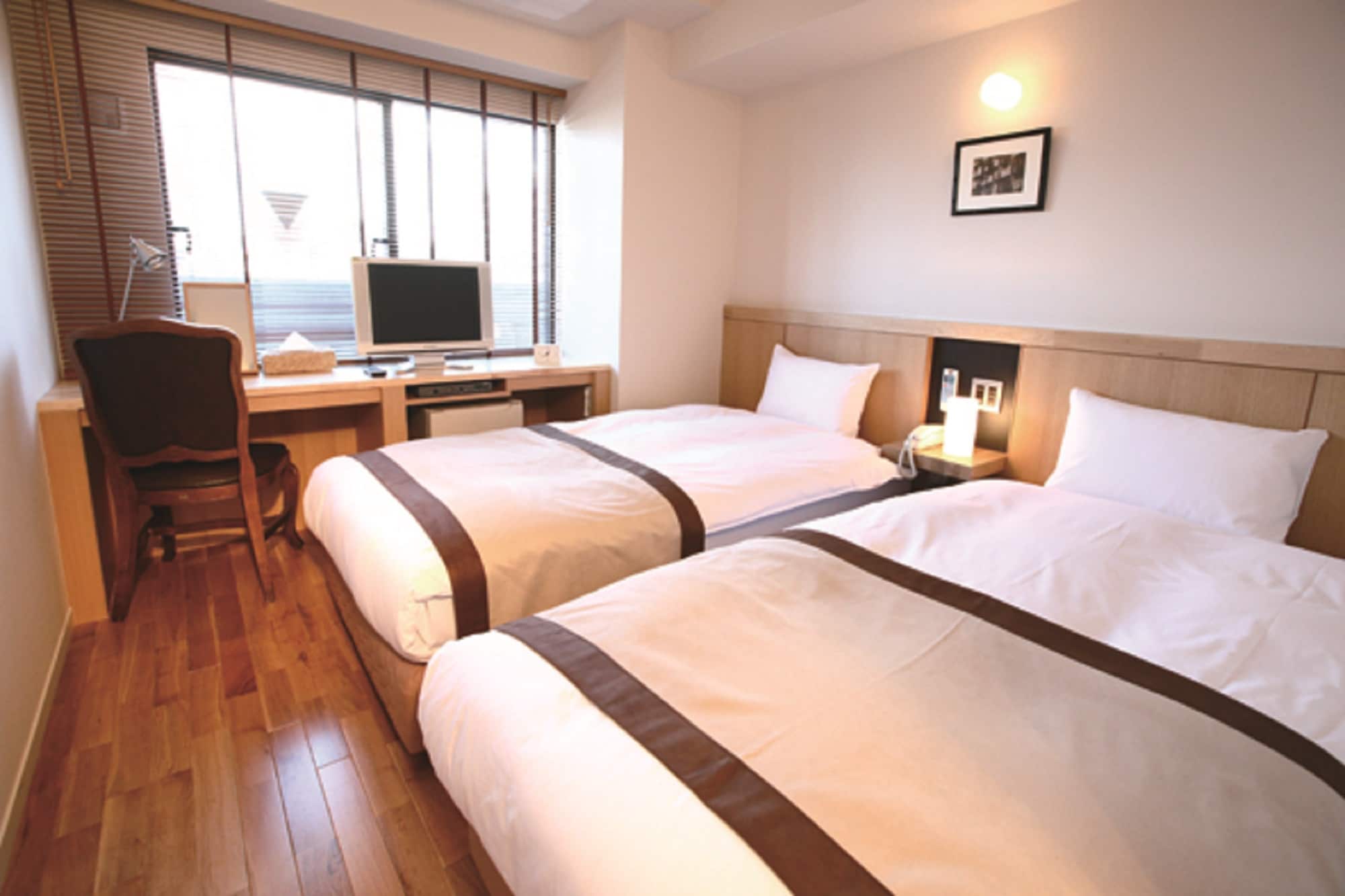 Kamar Twin Standar