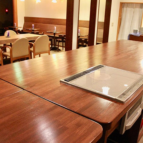 ・Shared island kitchen of about 4m