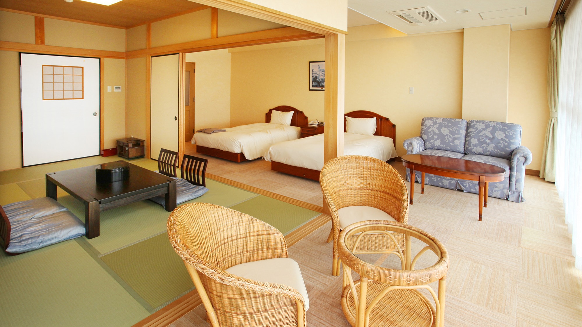 * & lt; 日式和西式房间的例子 & gt; 日式和西式的融合 ♪ 睡觉时一张床，放松时一张榻榻米 ♪ 这是一个会实现的房间。
