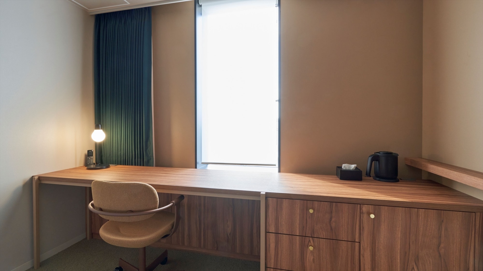 [Comfort Double] Ideal for business use as well as accommodation for travel.